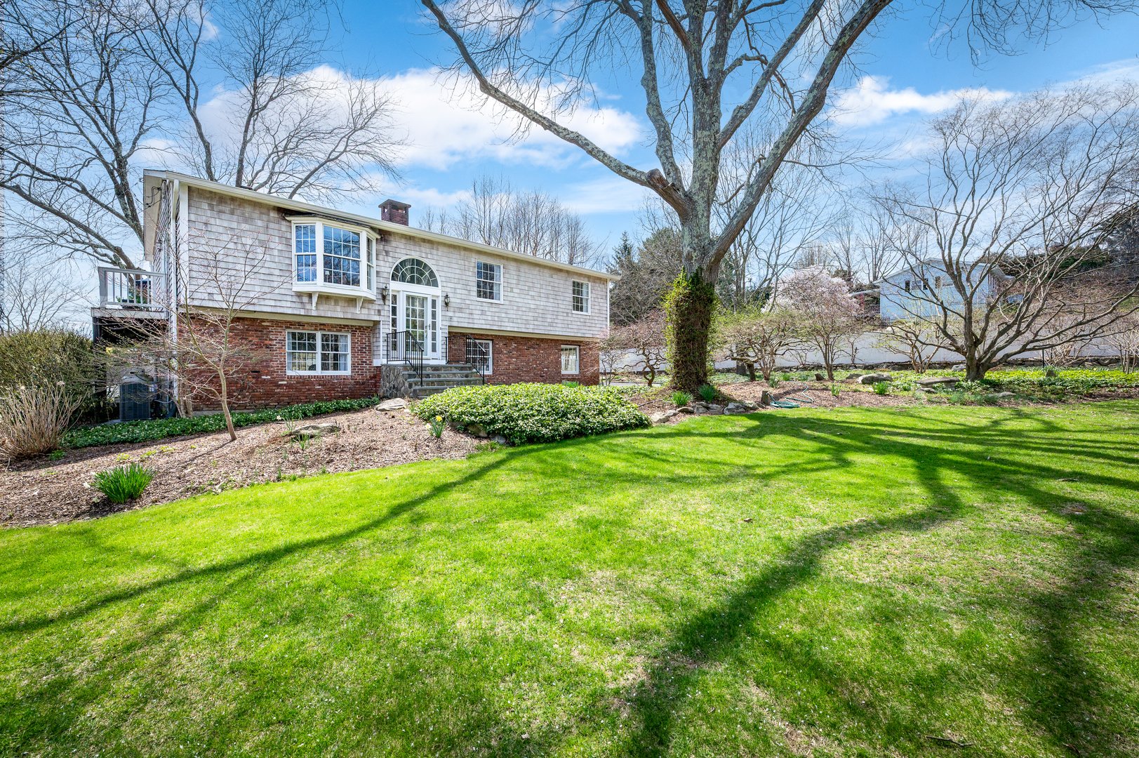 475 Mooney Hill Road Photo 1