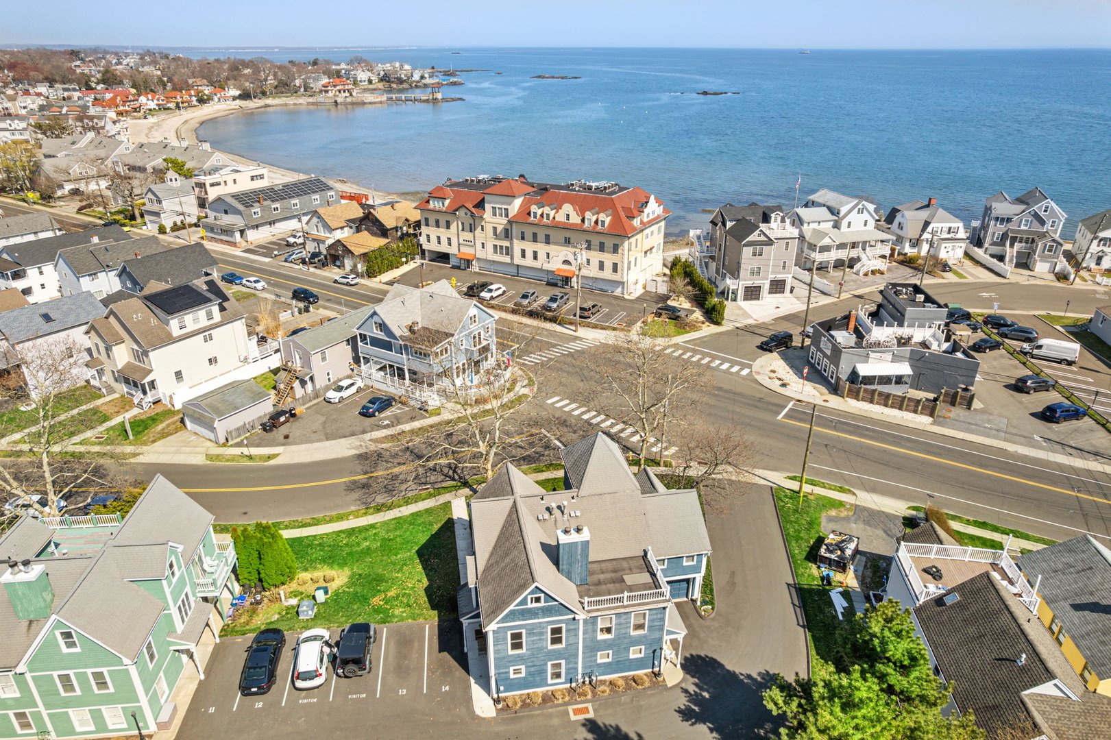 4 Seabreeze Avenue  #B Photo 3