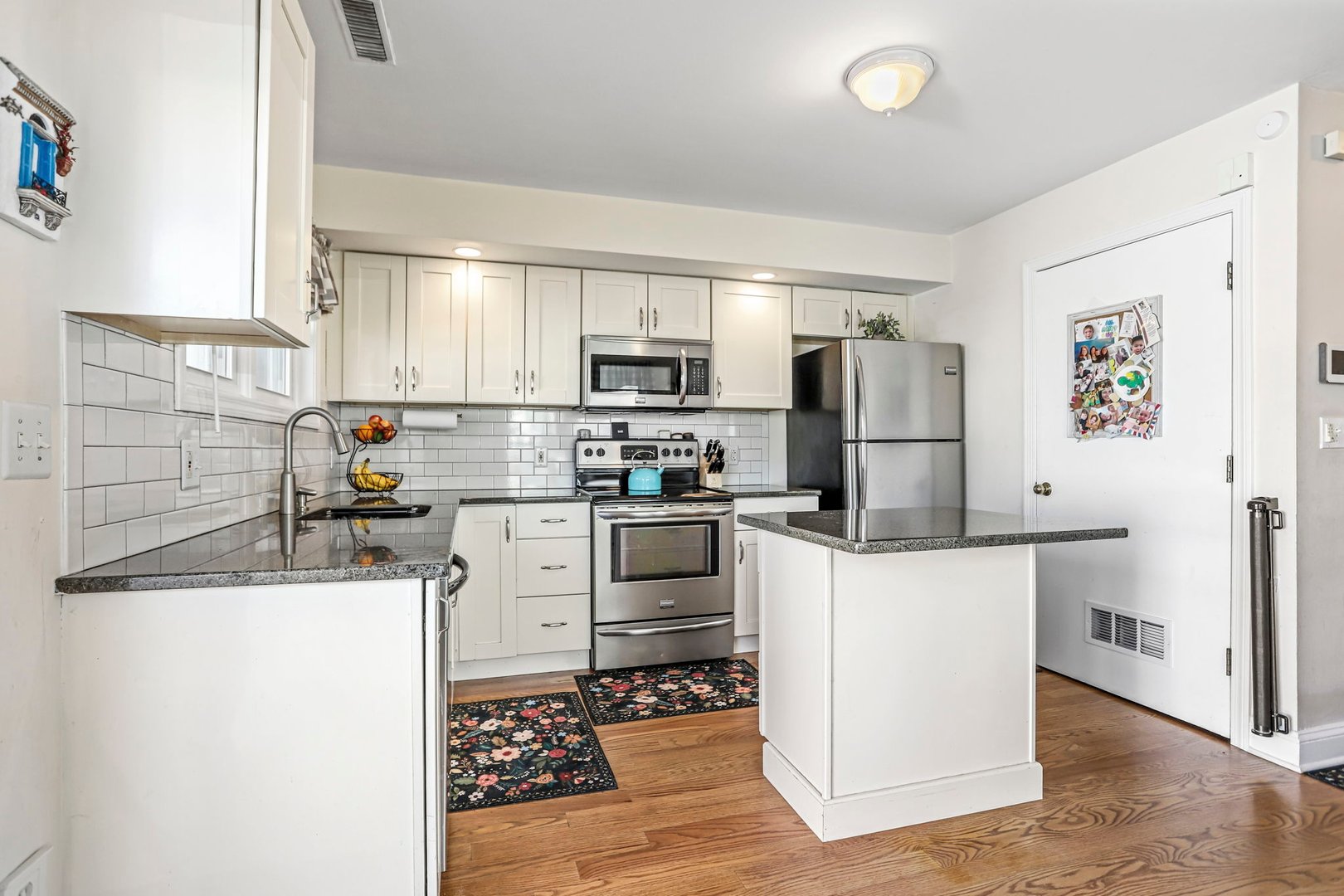 4 Seabreeze Avenue  #B Photo 12