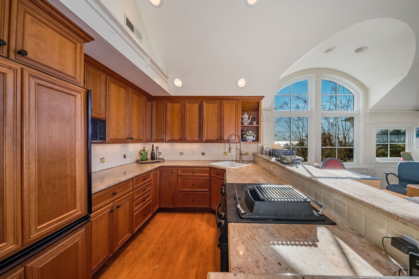 84 Johnsons Point Road Photo 37