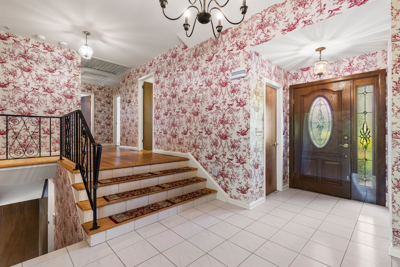 30 Claudet Way Photo 2