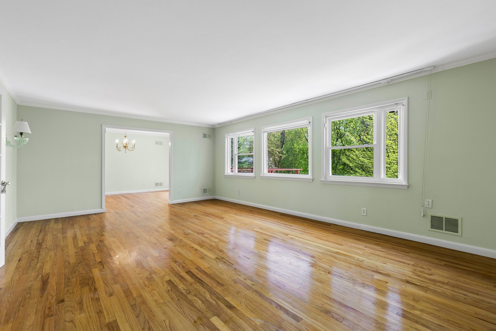 30 Claudet Way Photo 7