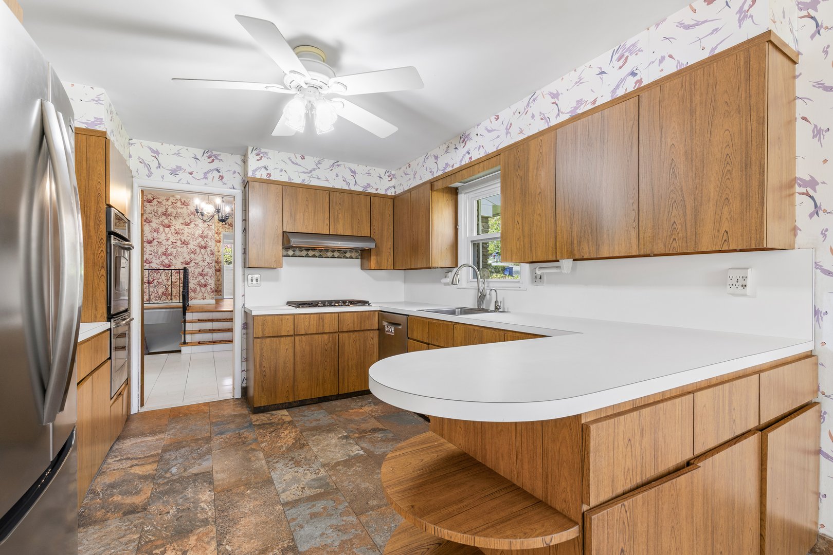 30 Claudet Way Photo 12