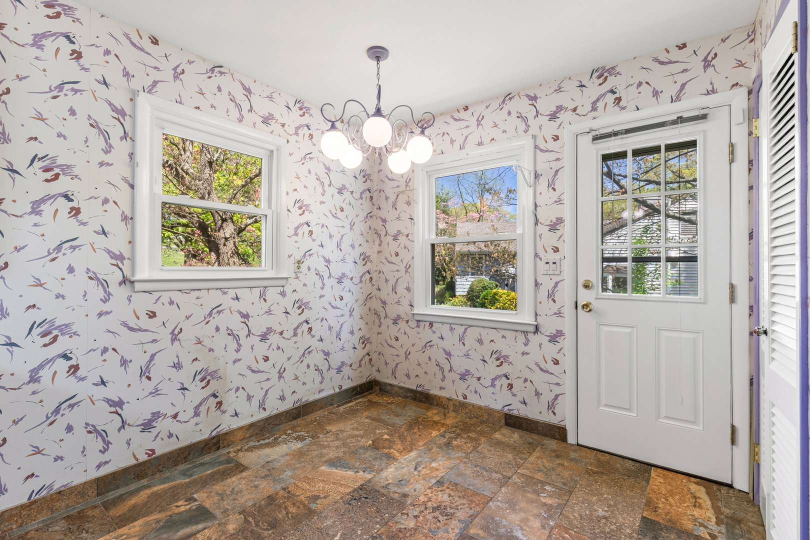 30 Claudet Way Photo 15