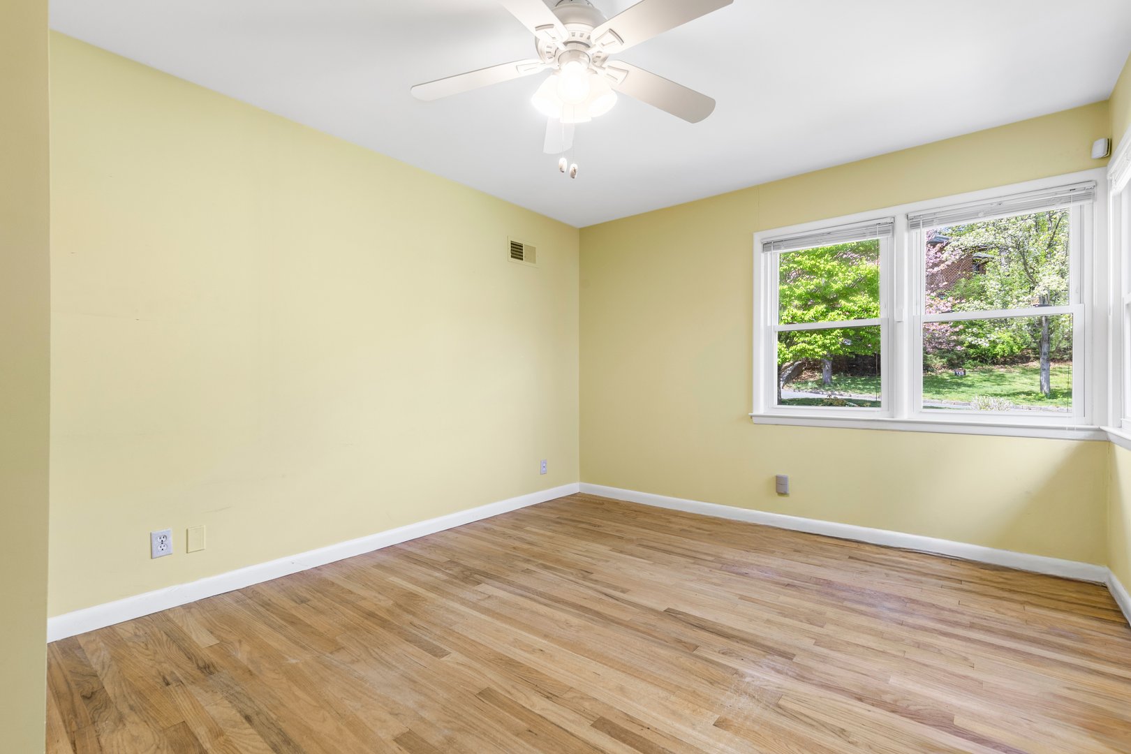 30 Claudet Way Photo 18