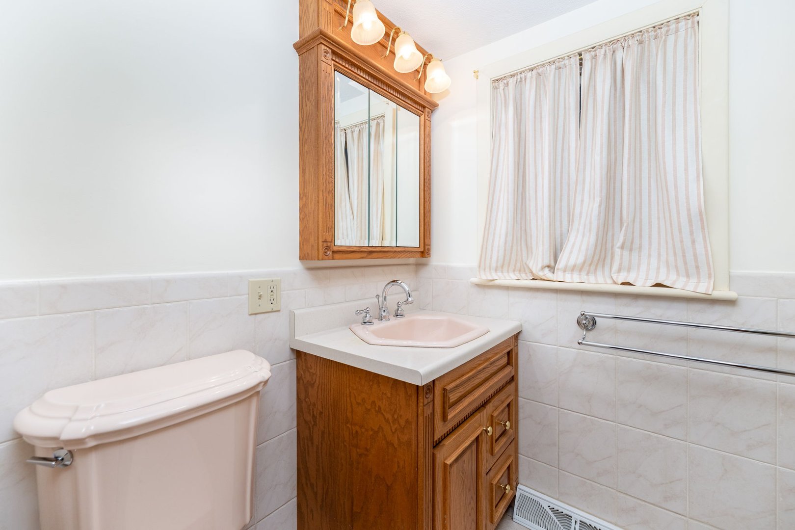 418 Plymouth Road Photo 30