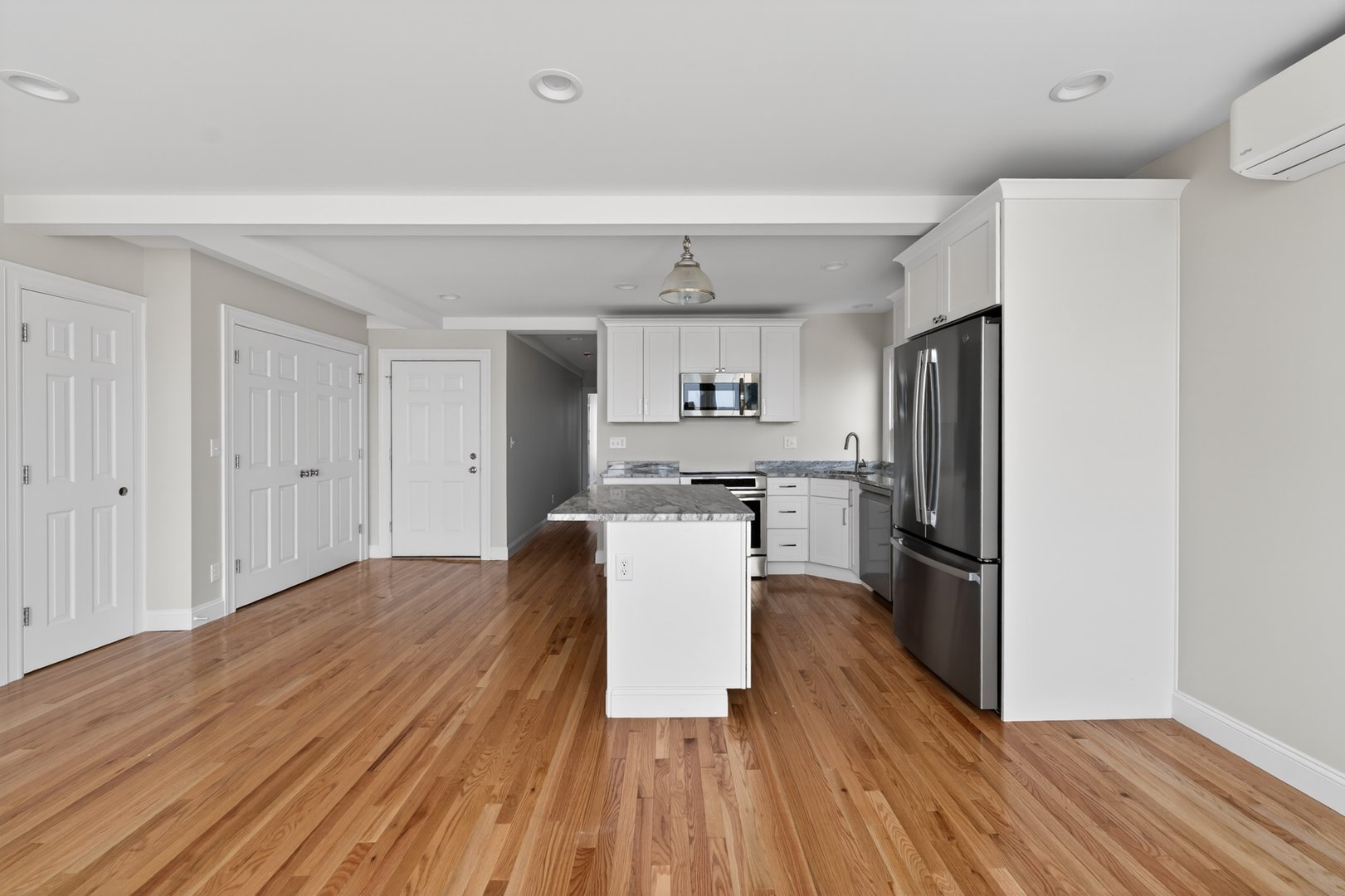 138 Bank Street  #2B Photo 9