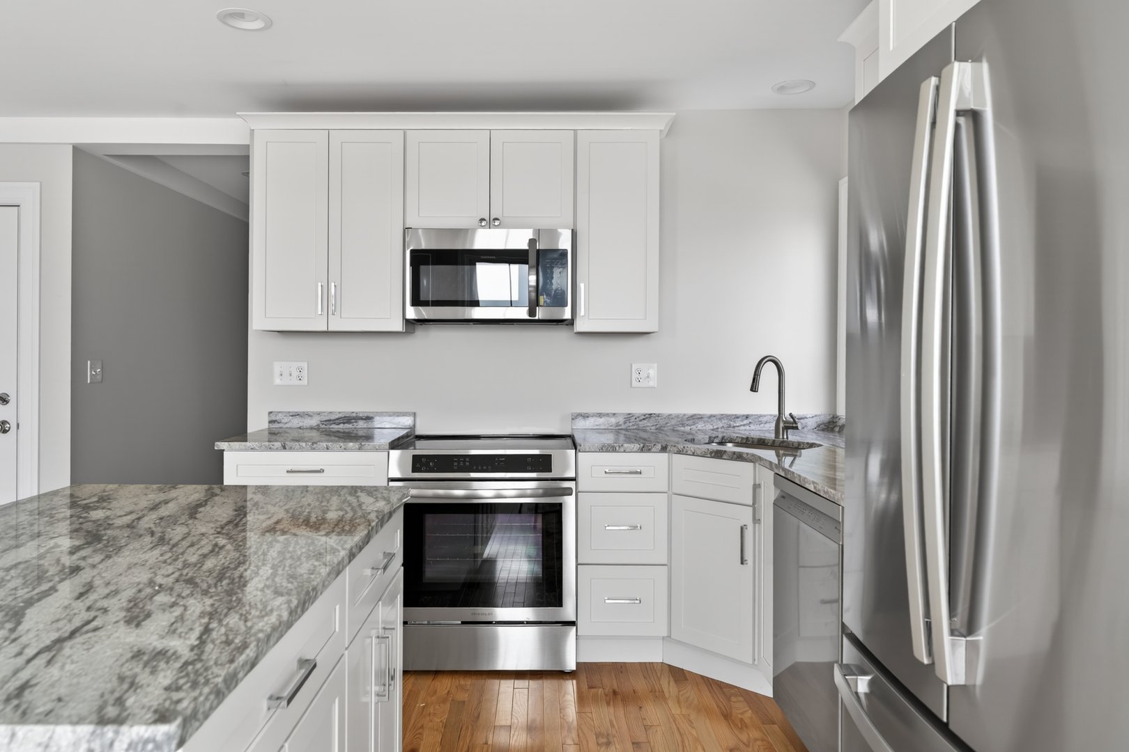 138 Bank Street  #2B Photo 10