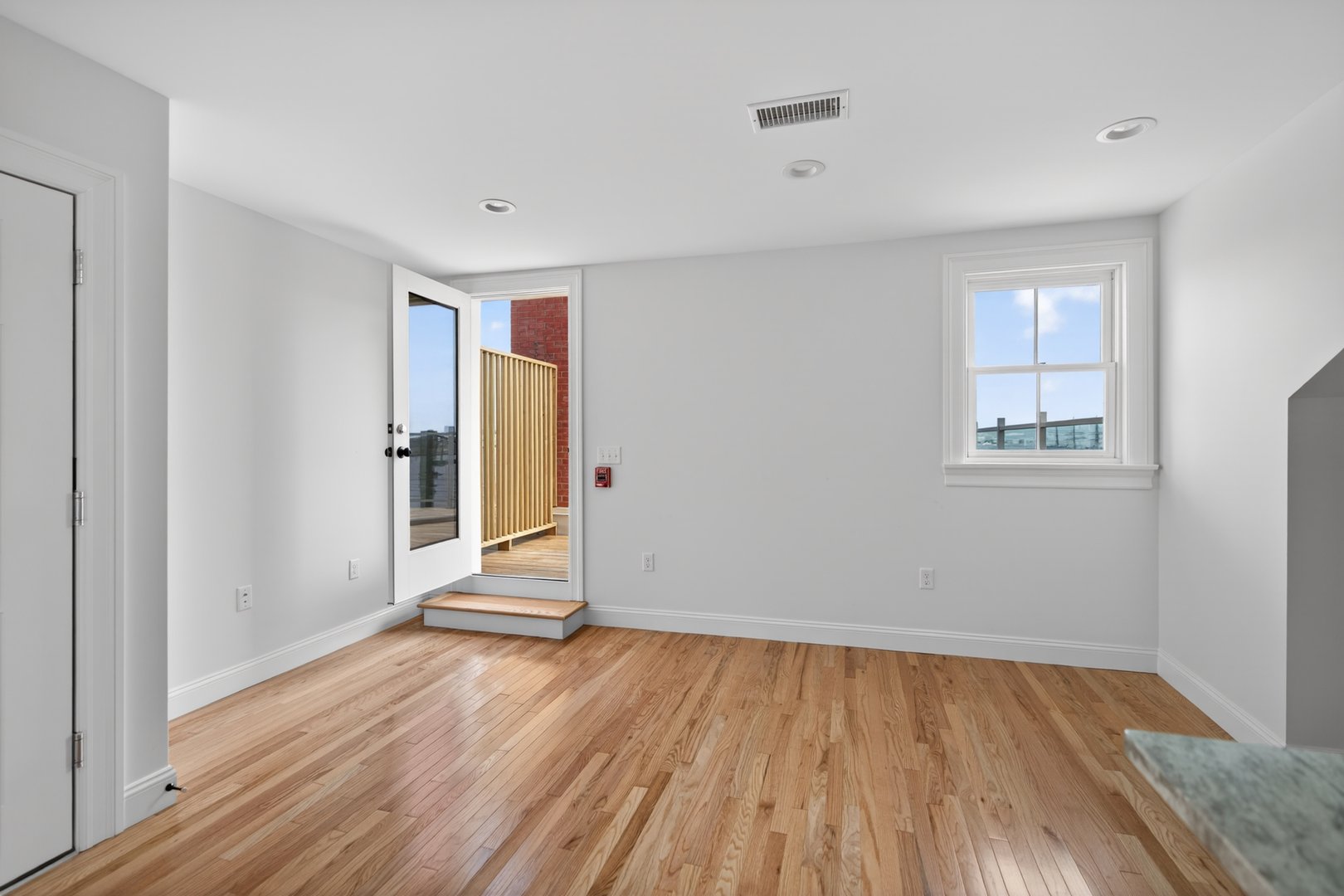138 Bank Street  #3B Photo 2