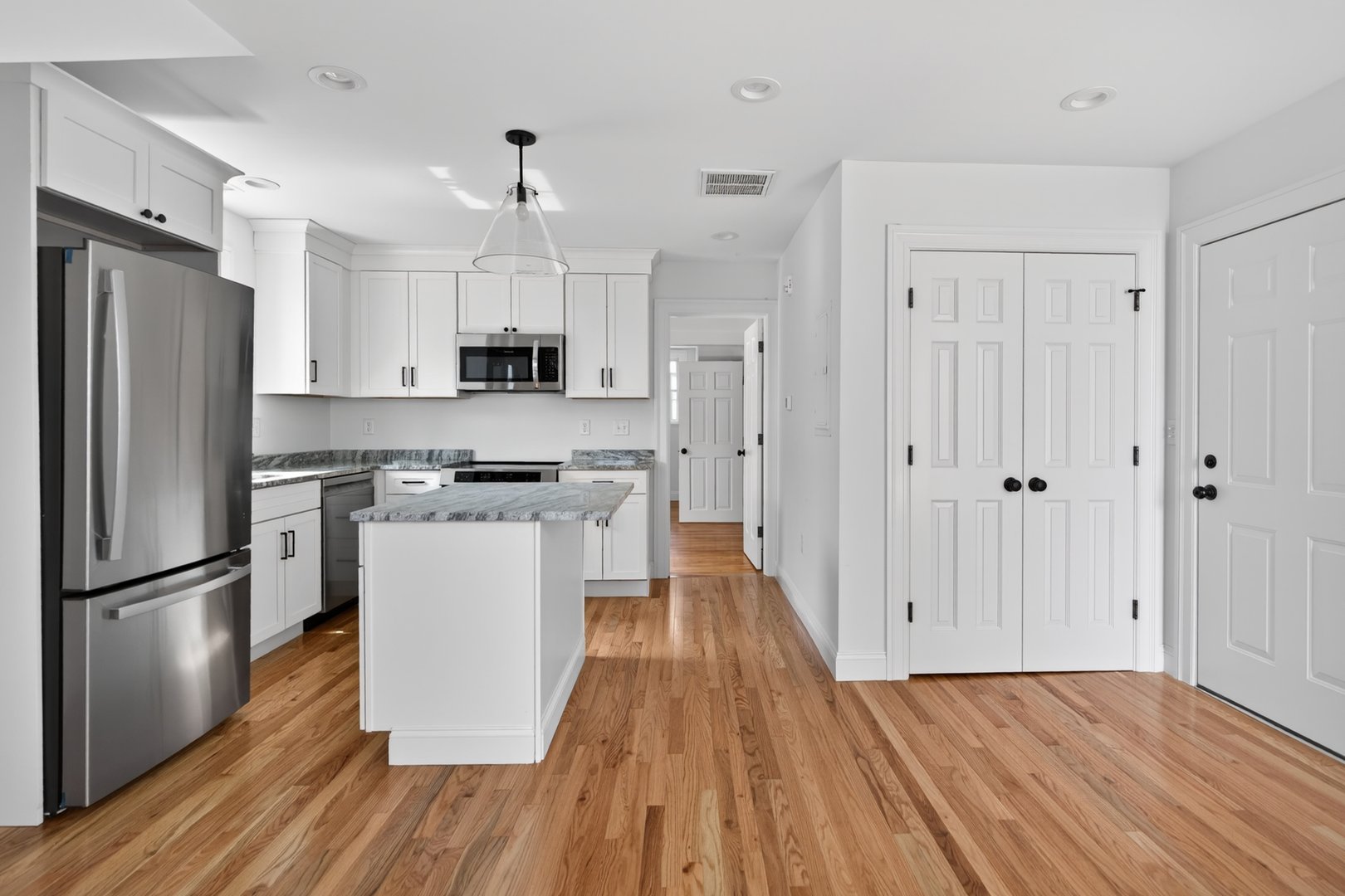 138 Bank Street  #3B Photo 8