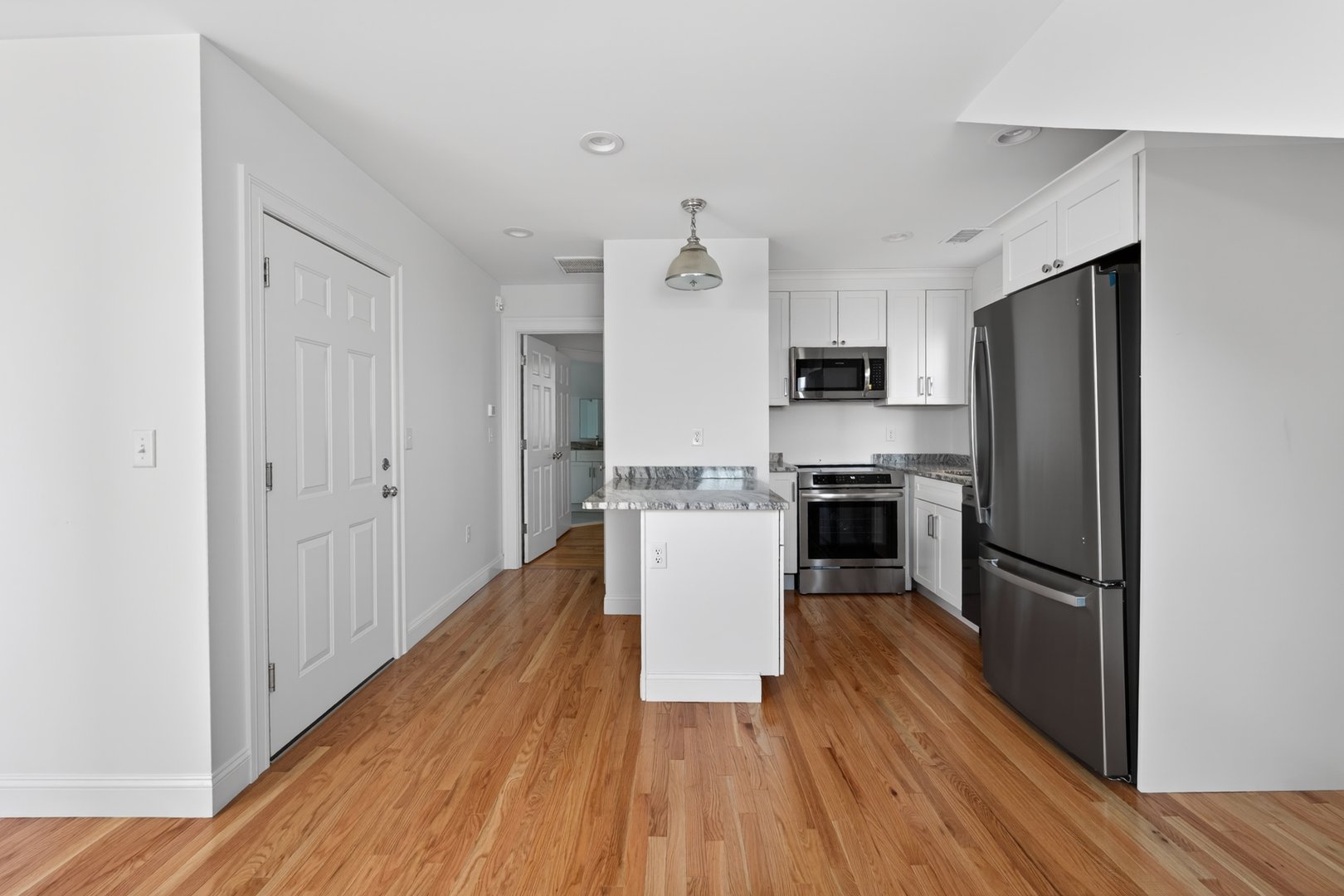 138 Bank Street  #3A Photo 6