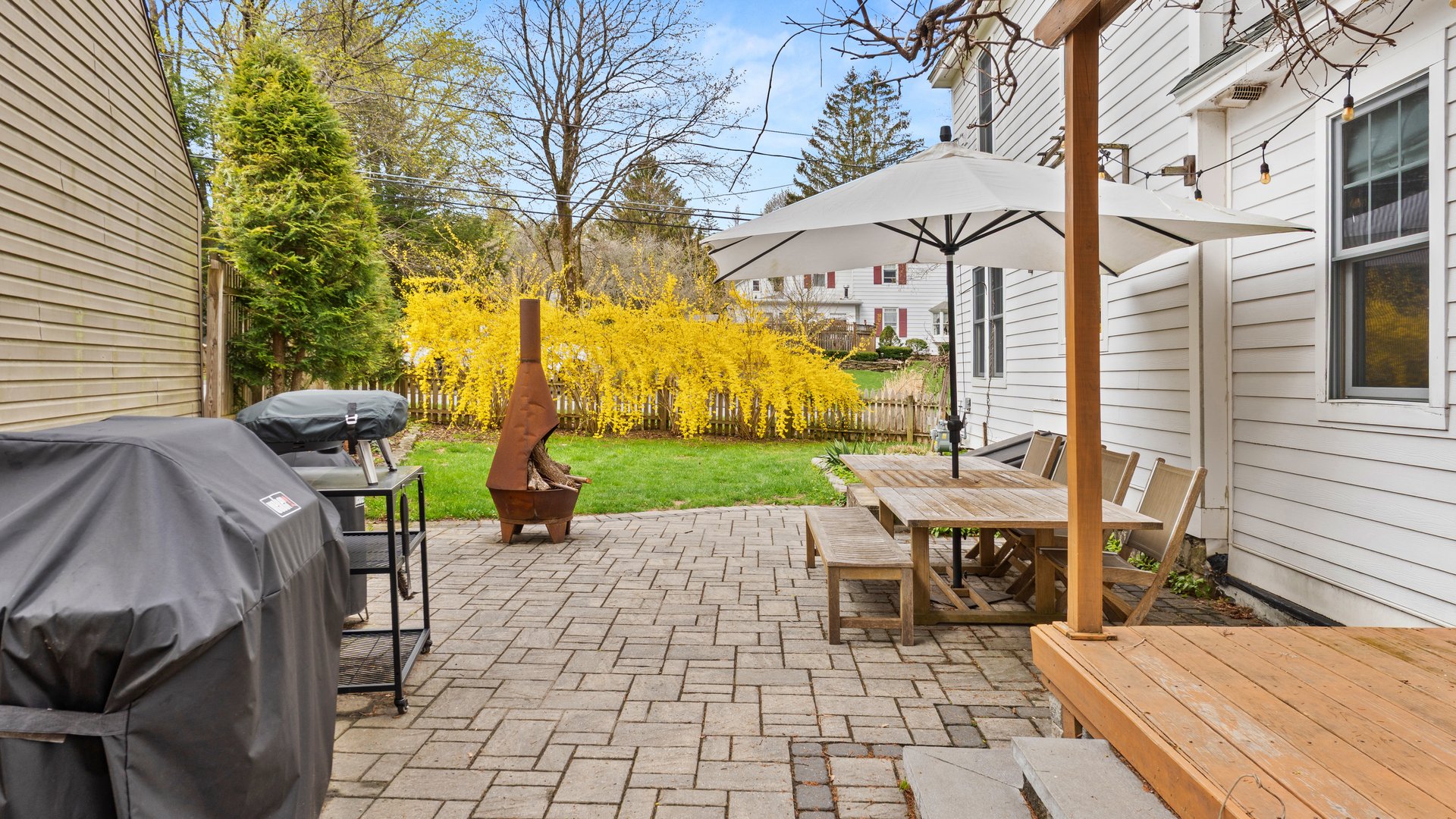 11 Lawton St Photo 29