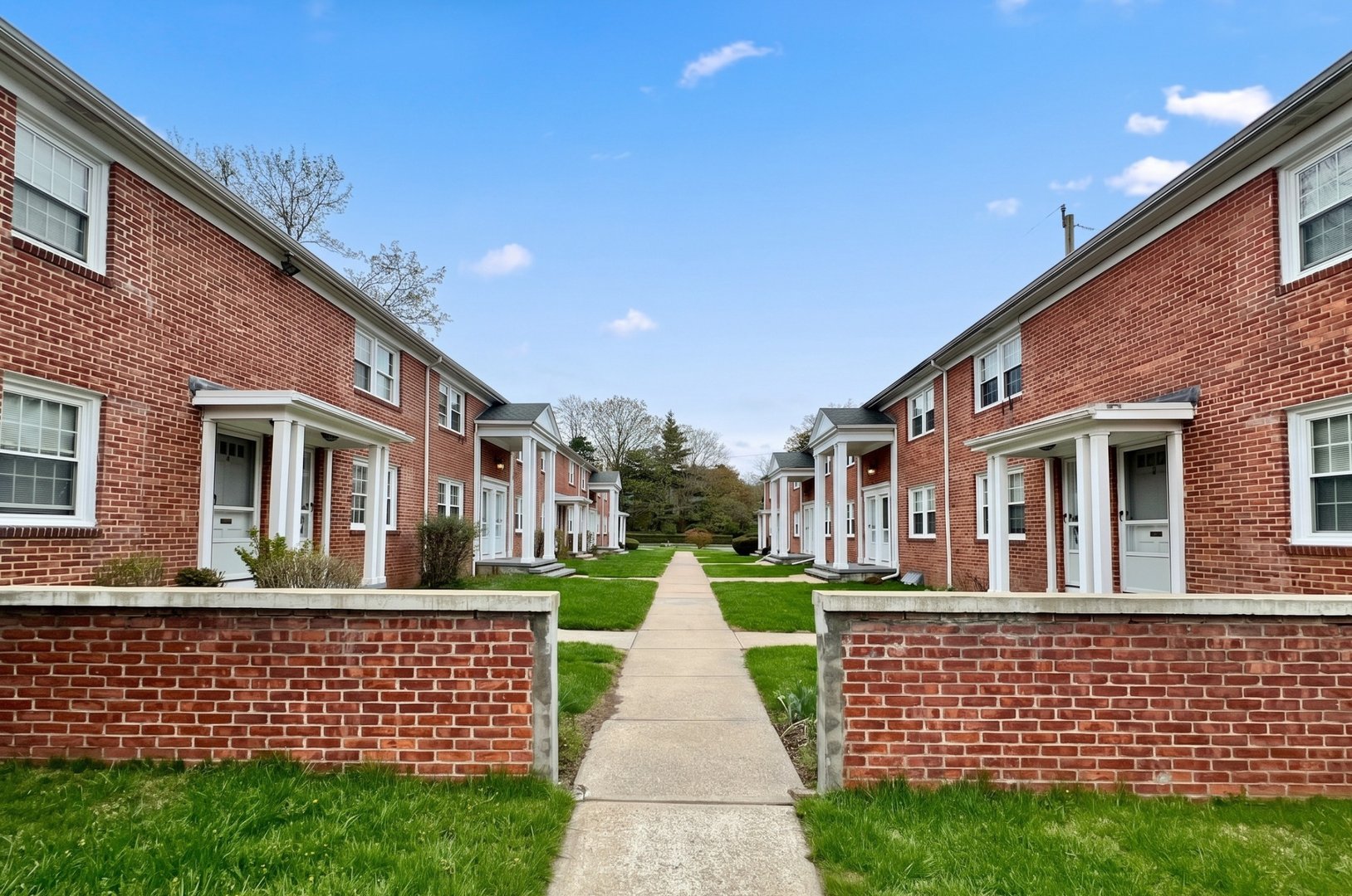 1160 Whitney Avenue  #E Photo 1