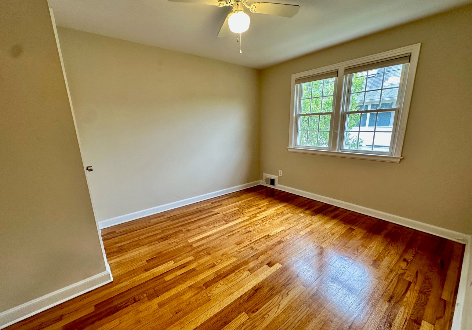 1160 Whitney Avenue  #E Photo 13