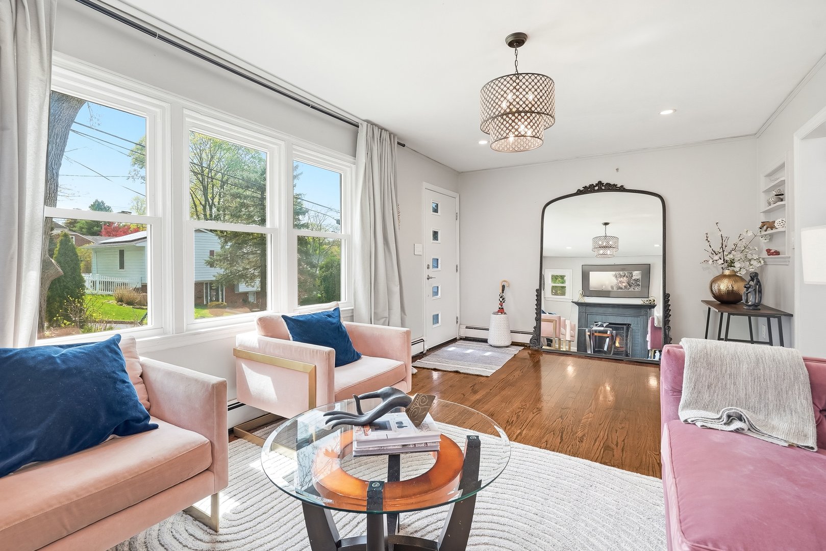 87 Lakeview Avenue Photo 8