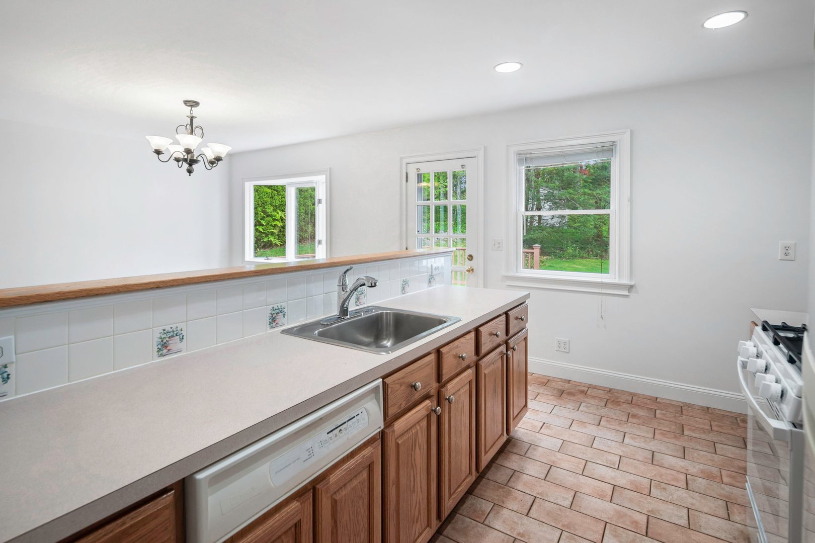 33 Circle Drive Photo 11