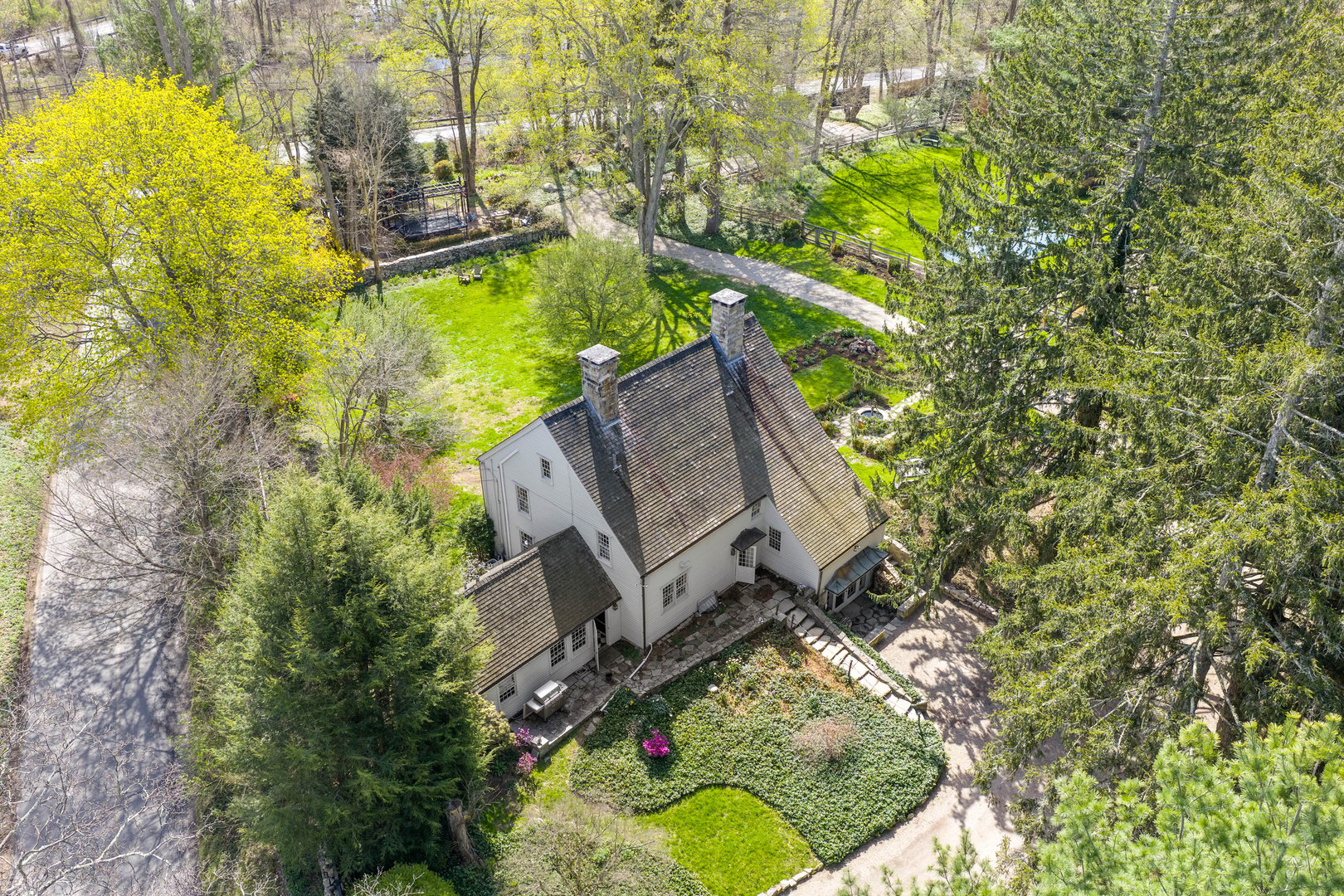 313 Umpawaug Road Photo 37