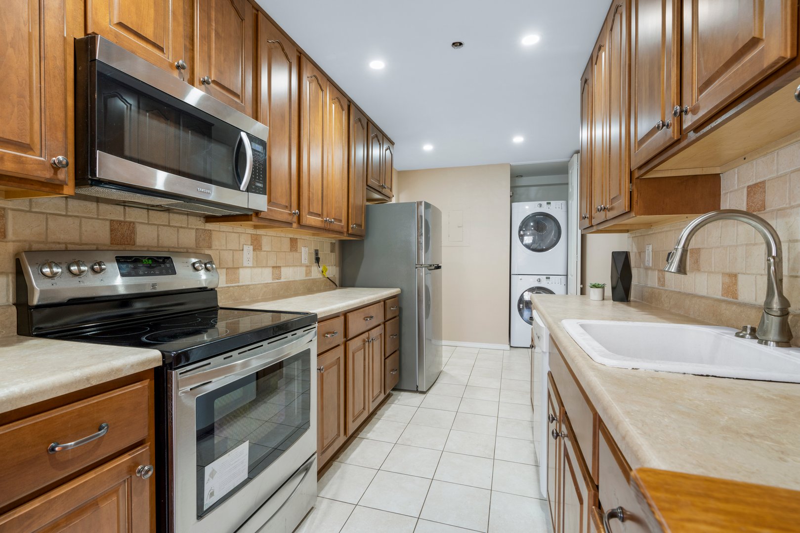 55 N Broadway  #3-14 Photo 16