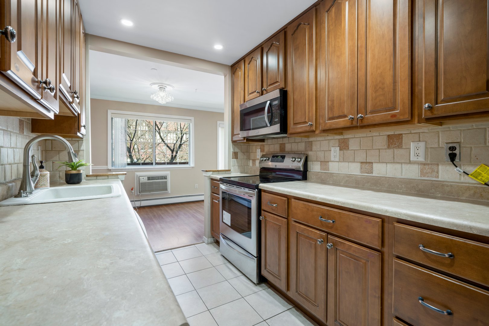 55 N Broadway  #3-14 Photo 17