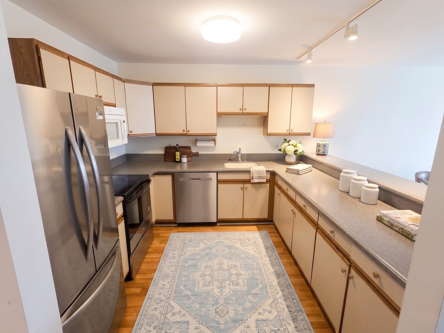 136 Deer Hill Avenue  #308 Photo 1