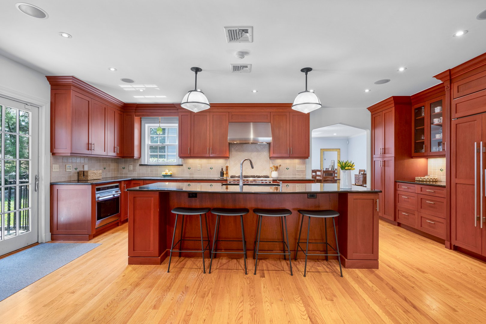 210 Cliff Avenue Photo 11
