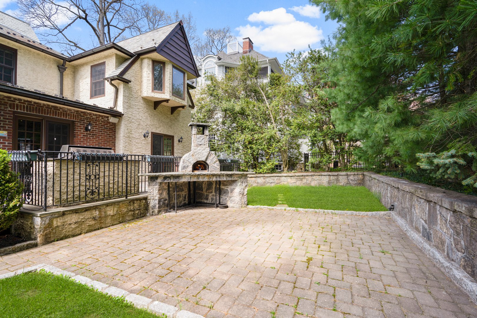 210 Cliff Avenue Photo 28