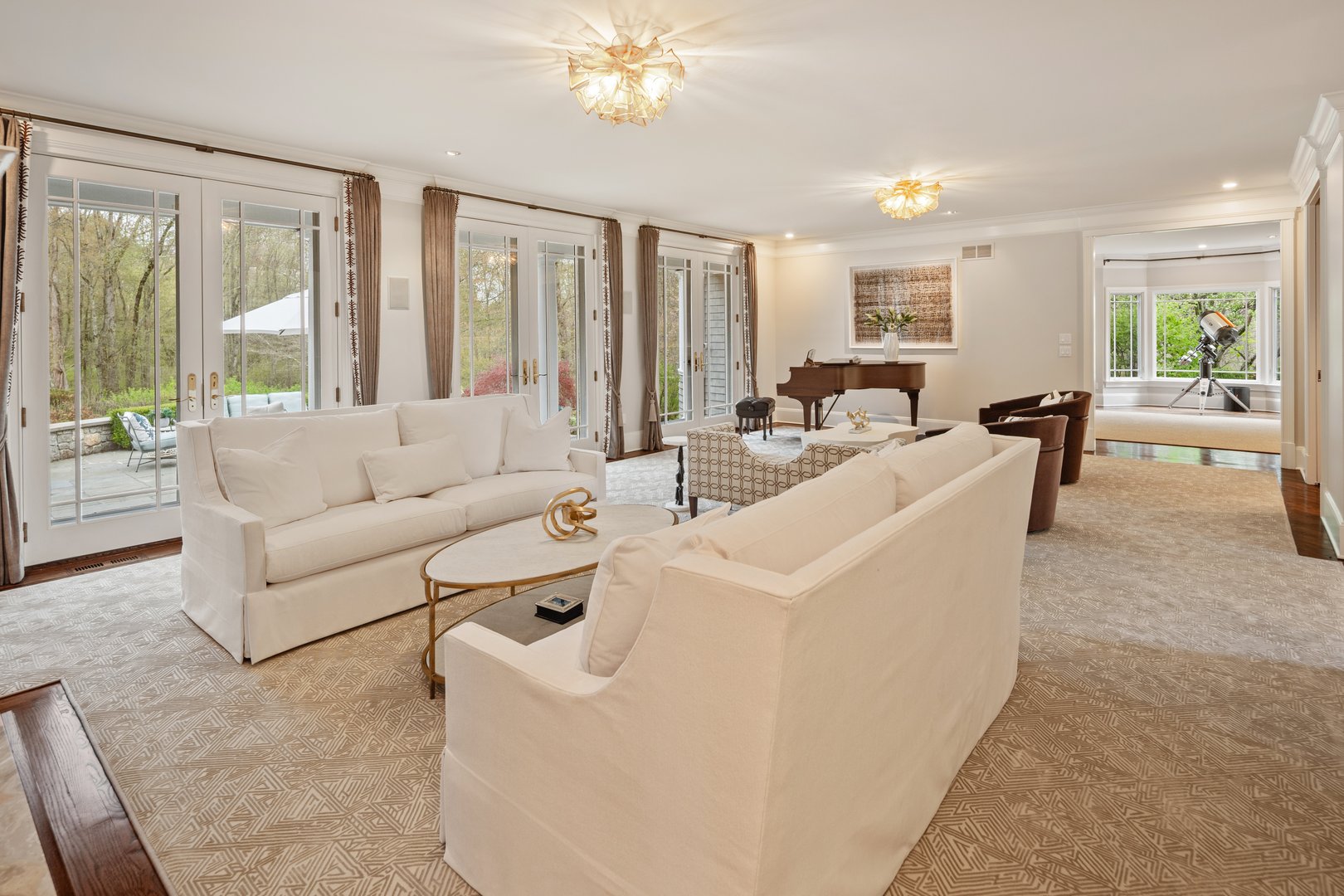 7 Spruce Meadow Court Photo 7