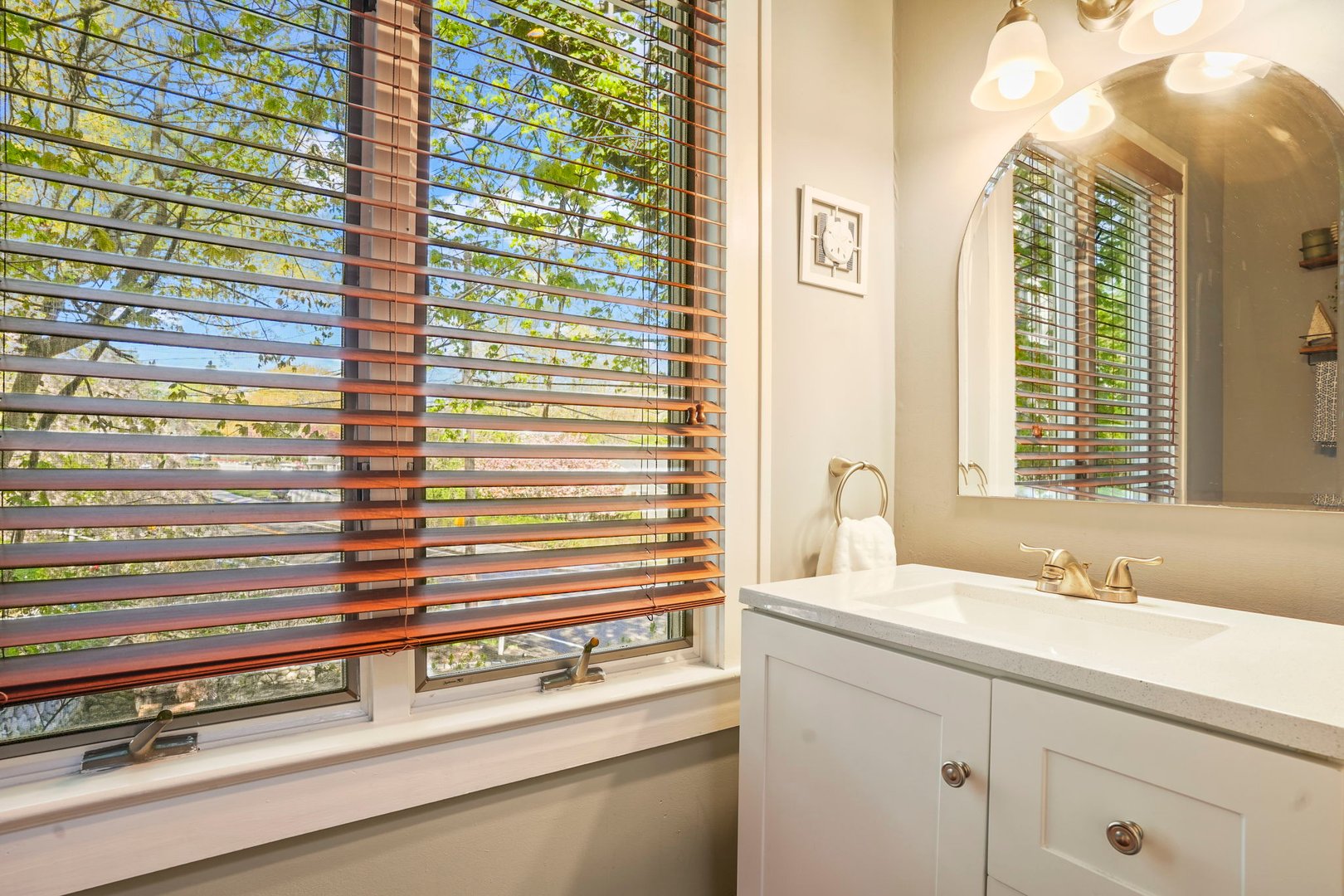 130 Toms Road Photo 18