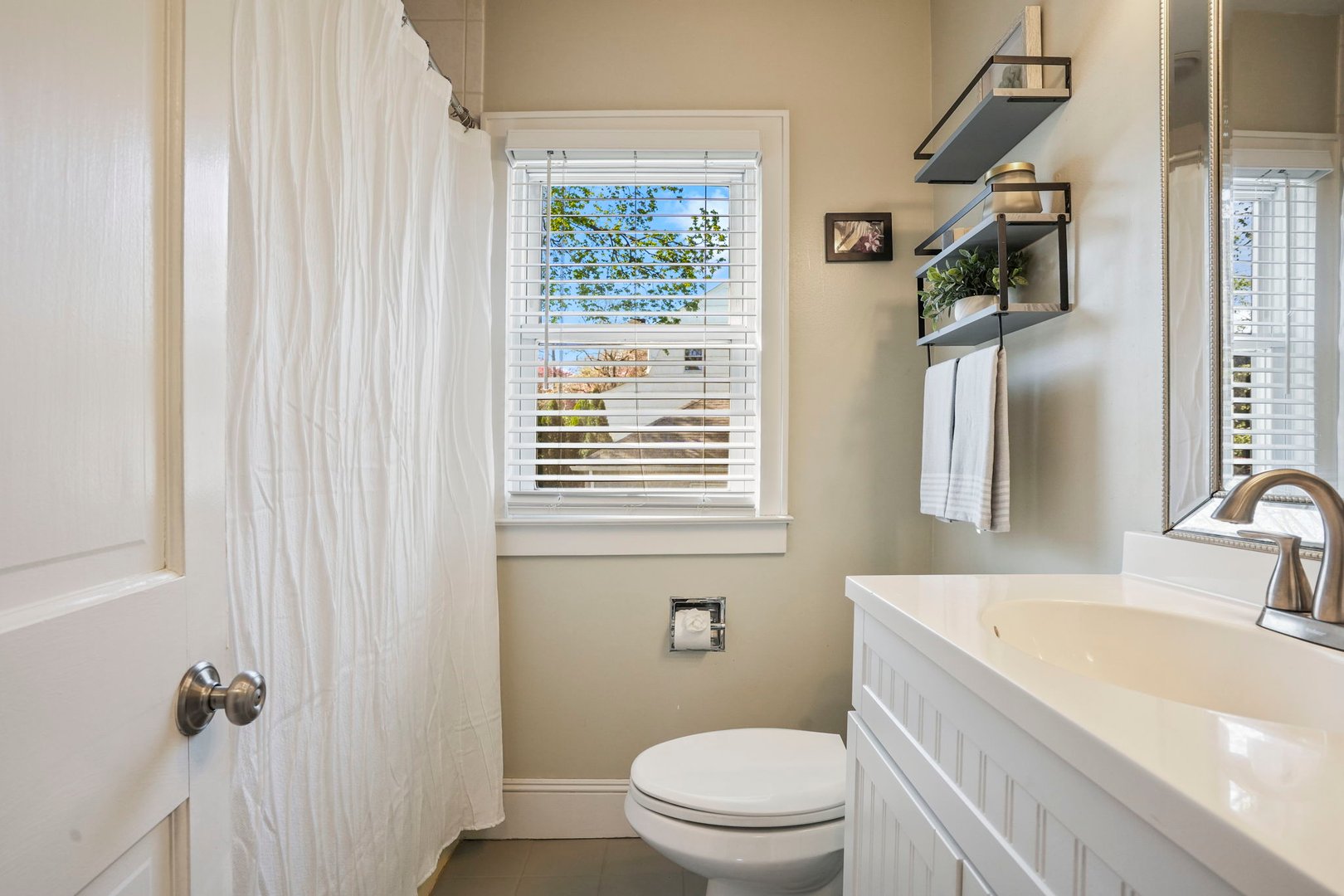 130 Toms Road Photo 27