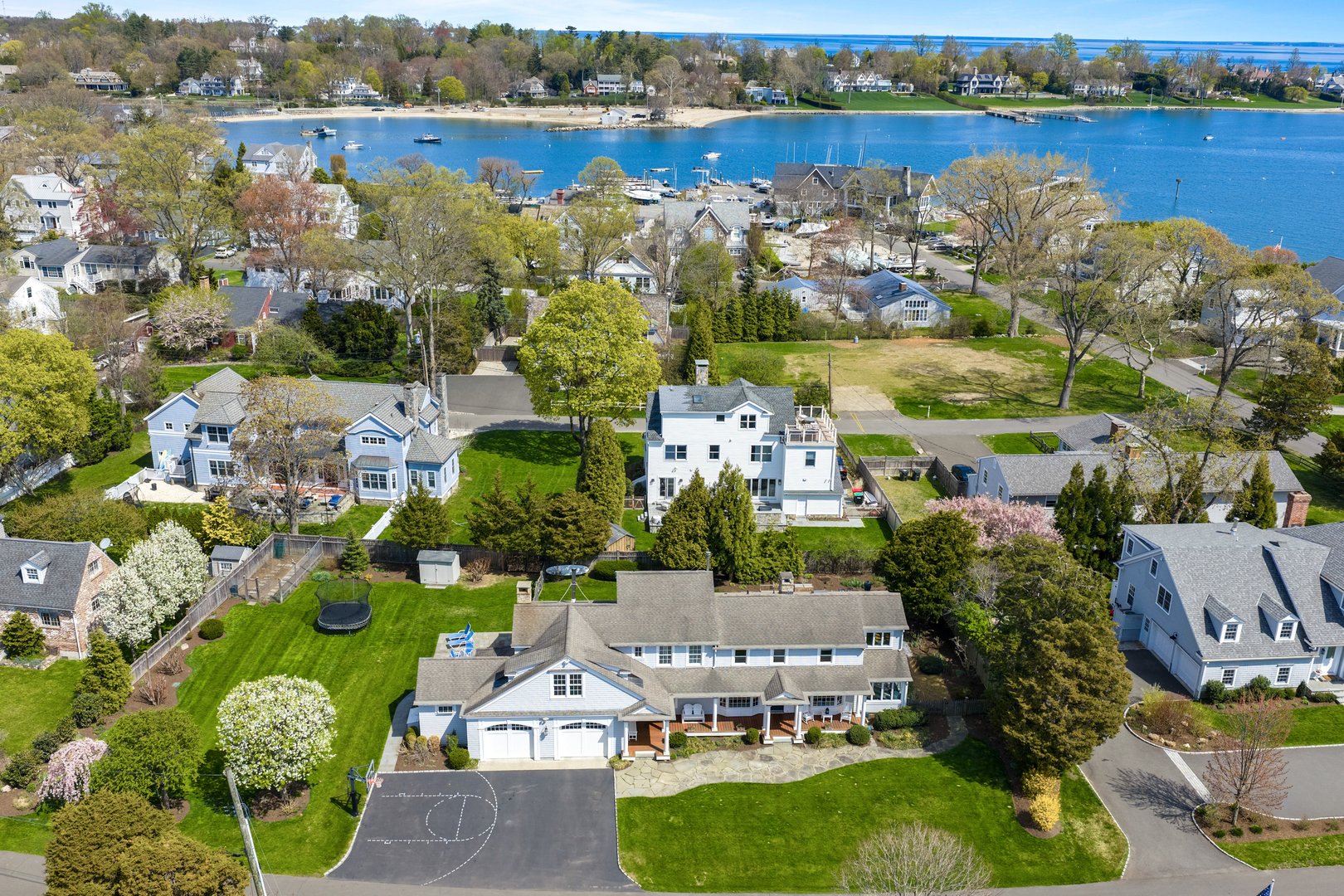 7 Waverly Road Photo 2