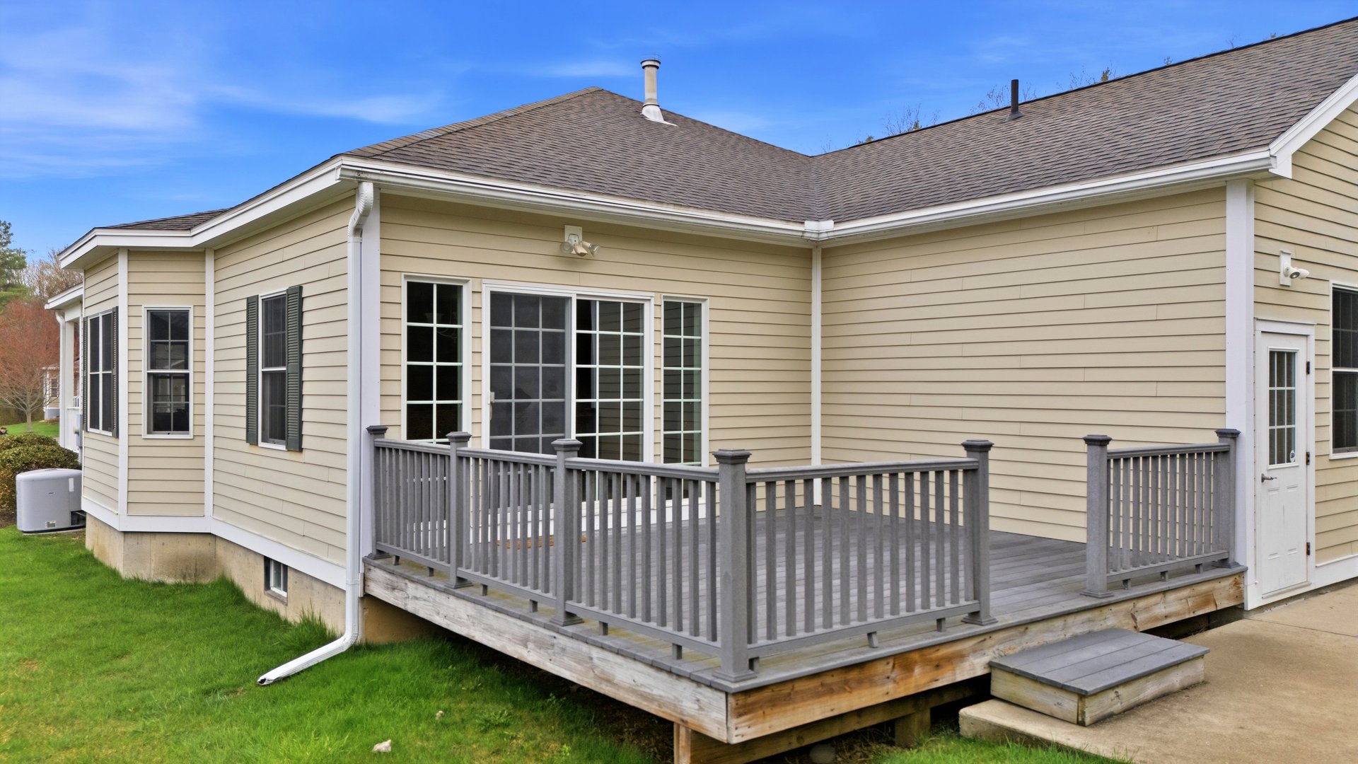 32 Aspen Way Photo 4