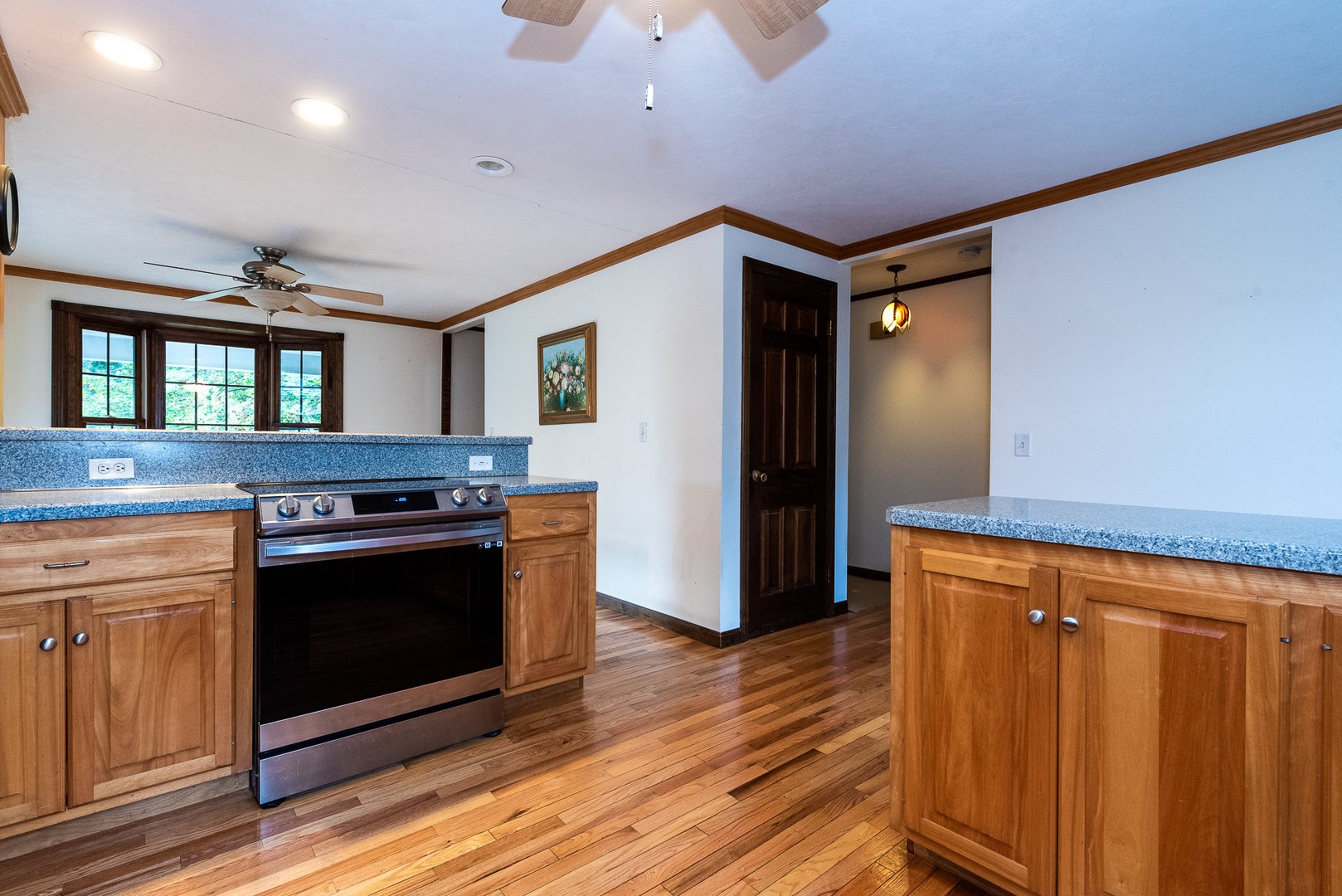 131 Hemlock Drive Photo 8