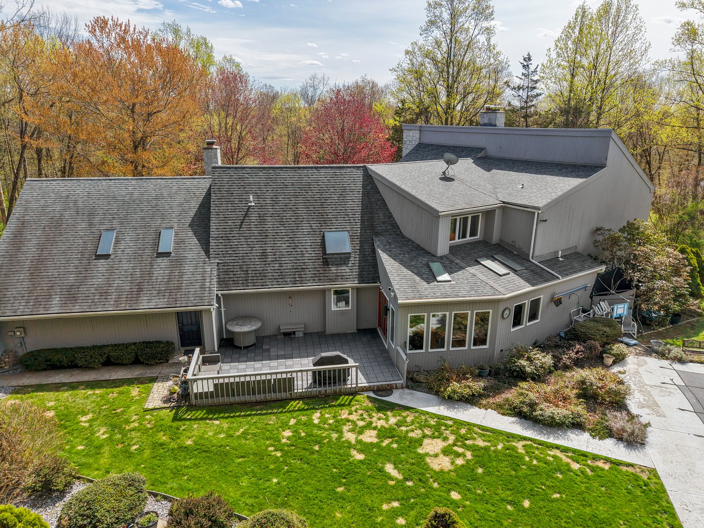 146 Lantern Park Lane South Photo 5