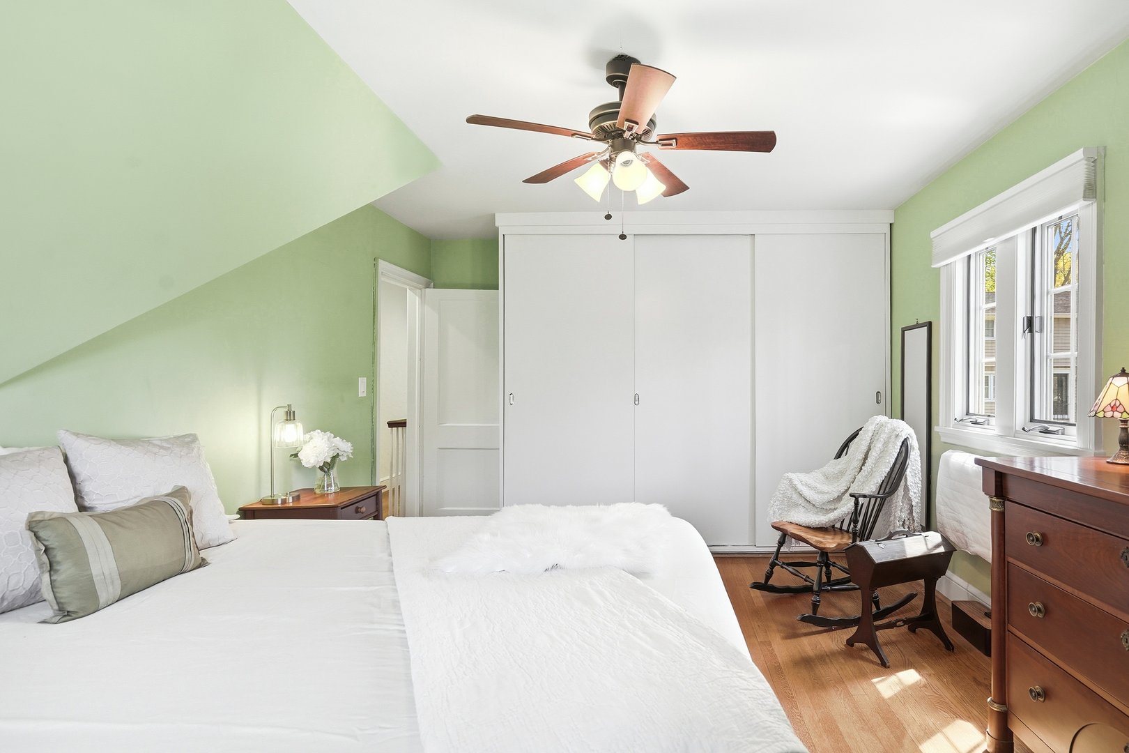45 Chestnut Street Photo 28