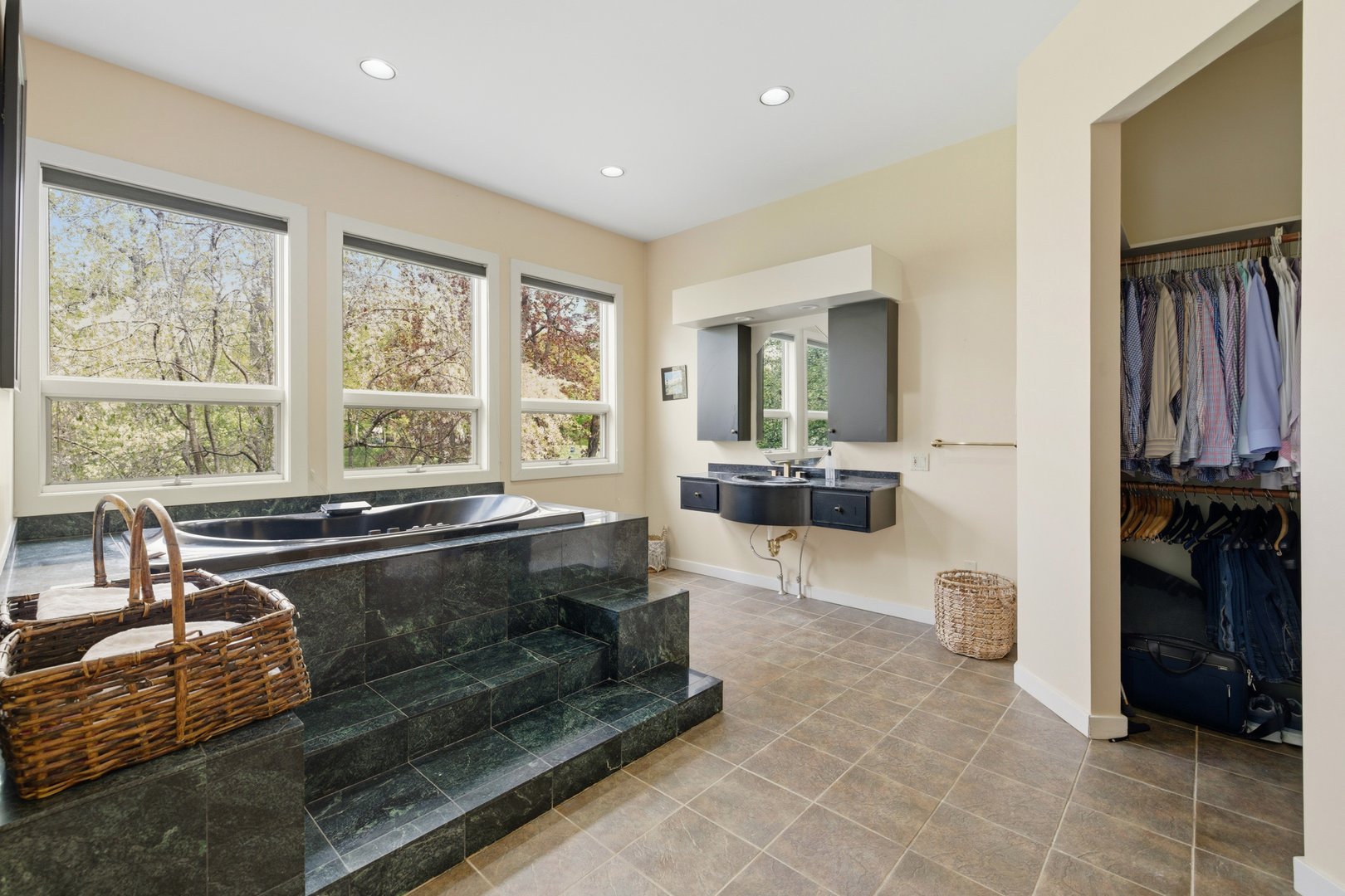 85 Norrans Ridge Drive Photo 19