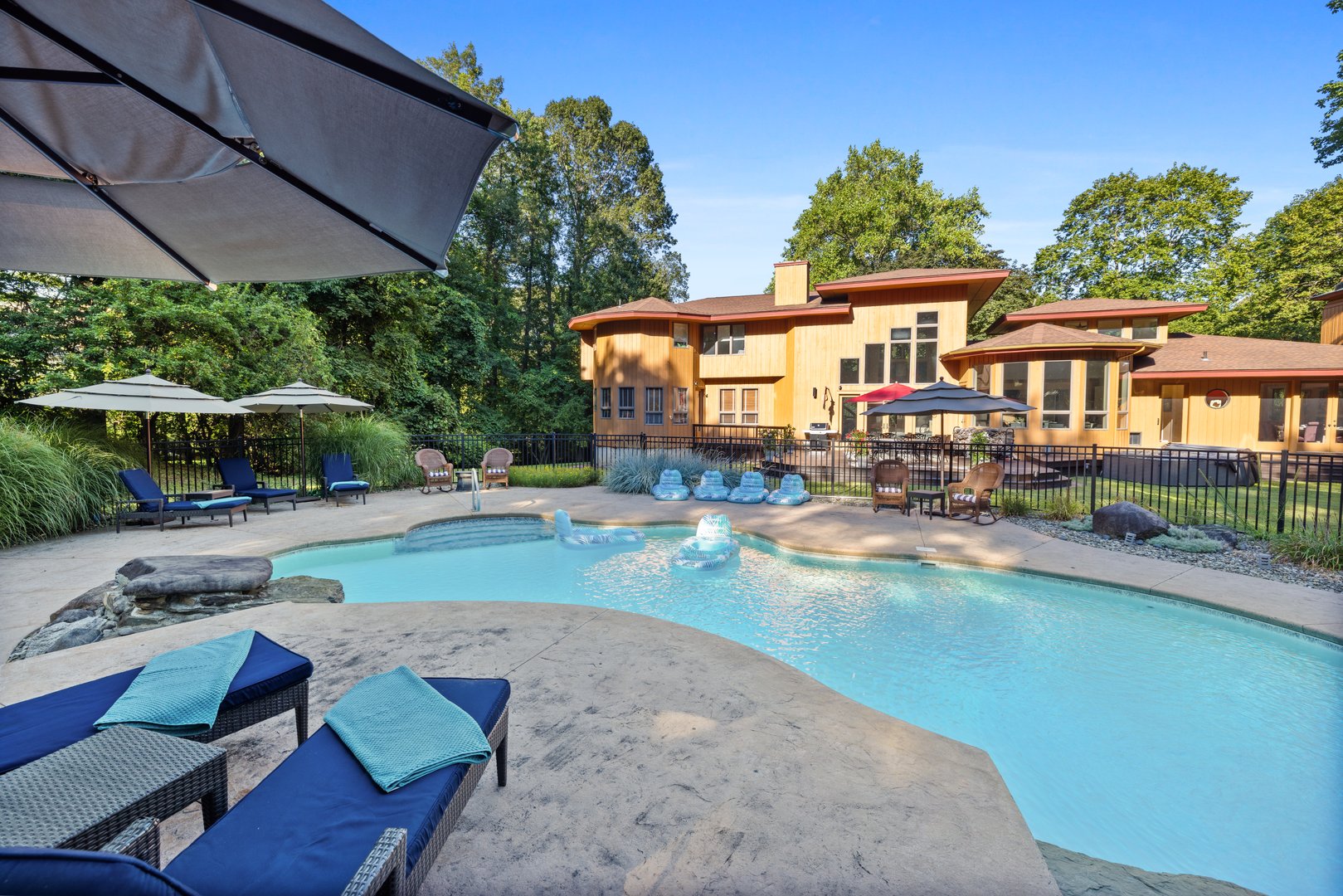 85 Norrans Ridge Drive Photo 37