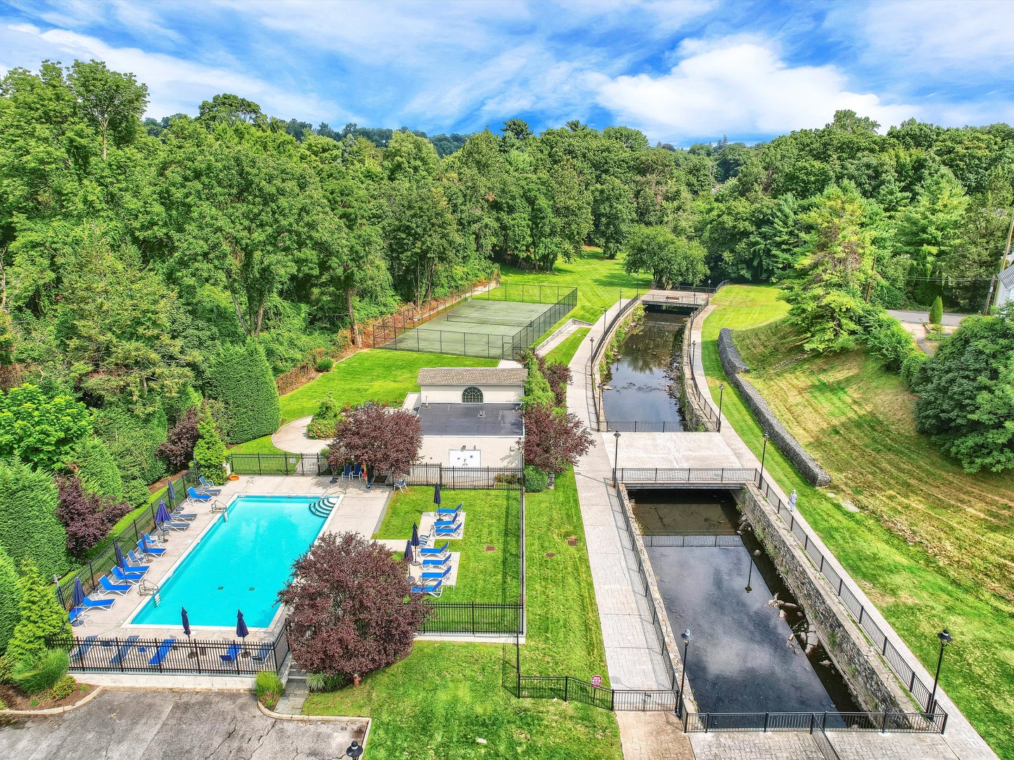 1 Scarsdale Road  #319 Photo 24