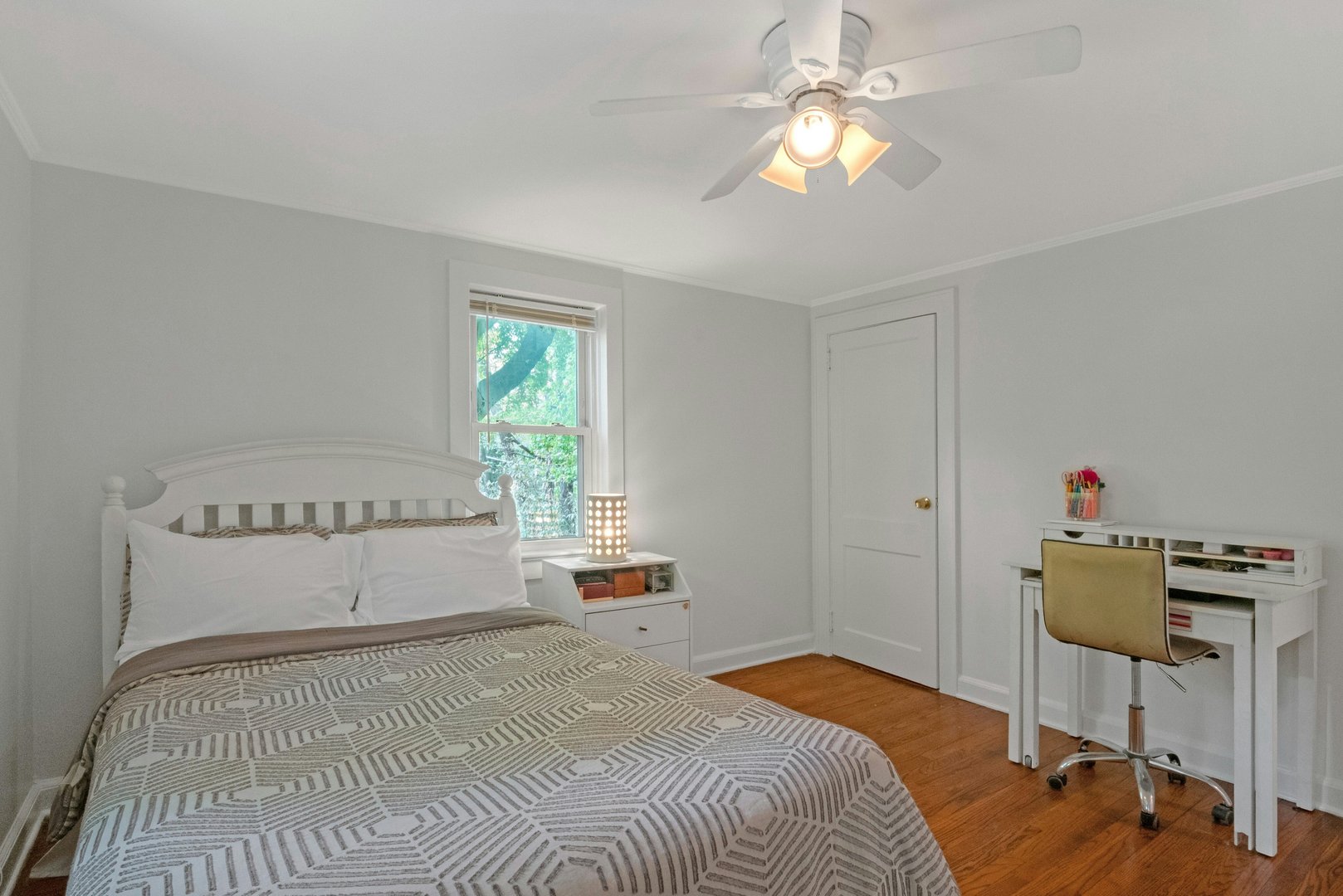 199 Taxter Road Photo 19