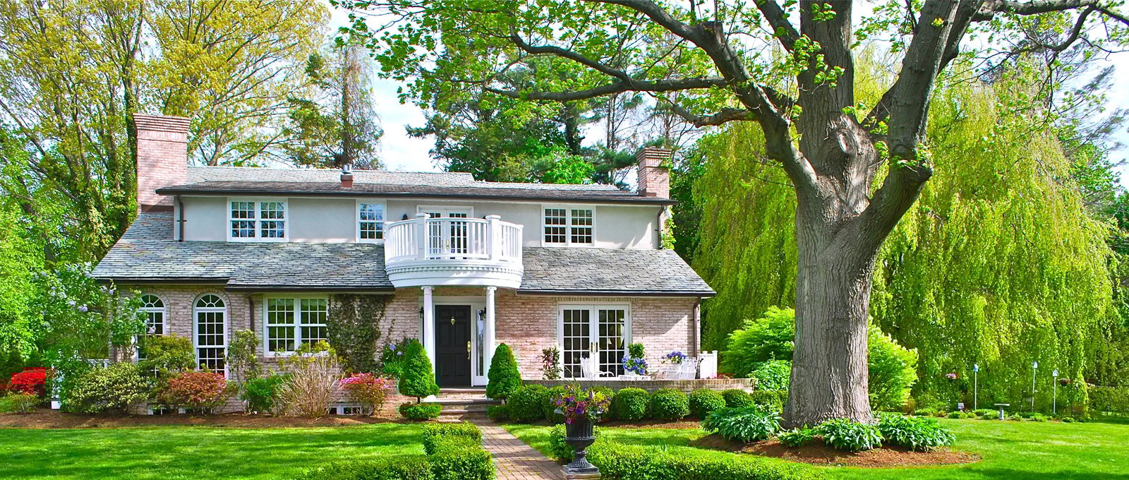 10 Park Drive North Photo 1