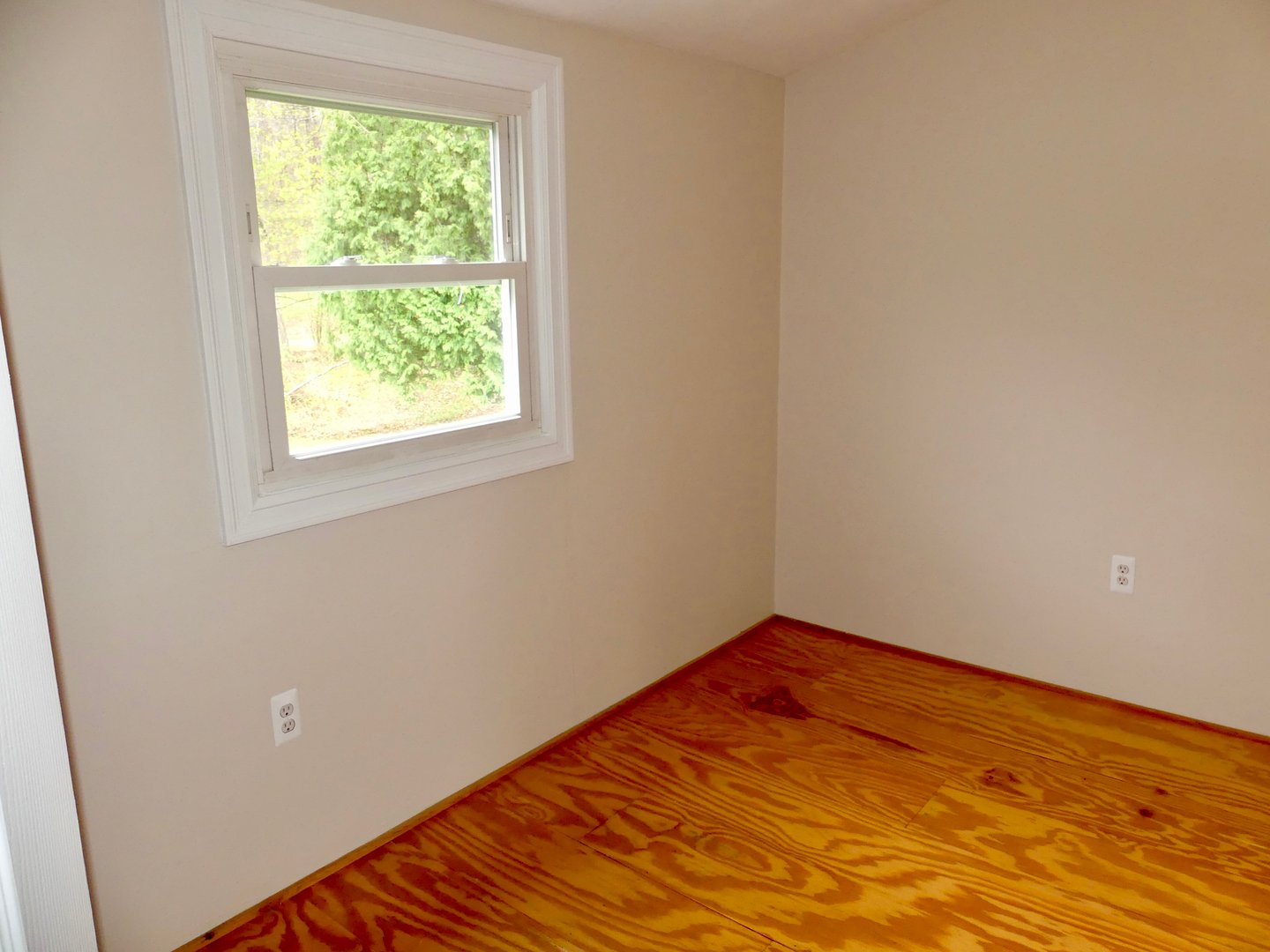 21 Winthrop Road Photo 14