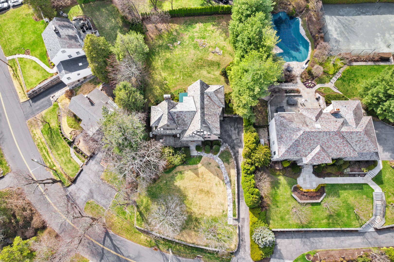 44 Fenimore Road Photo 42