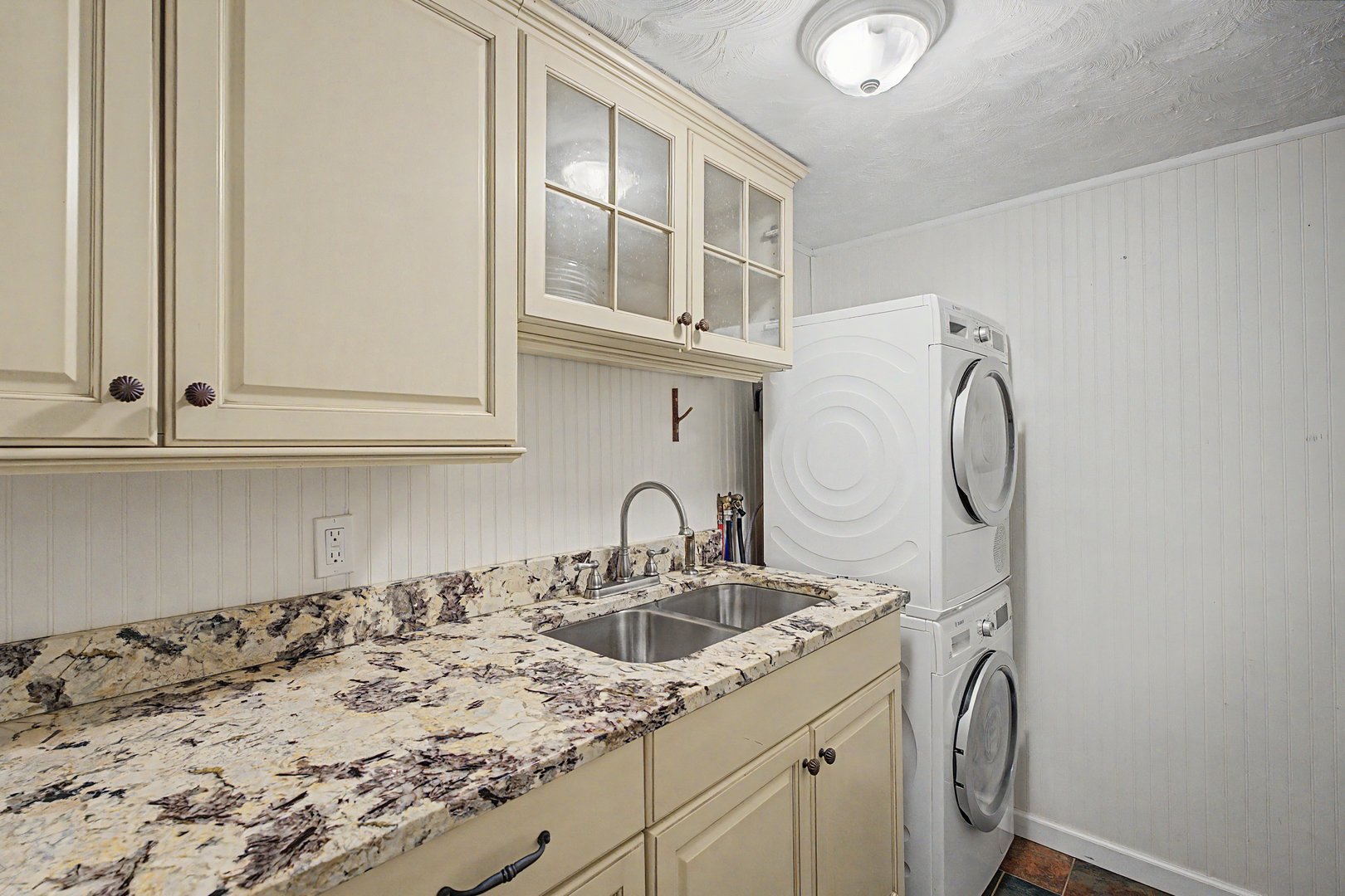 304 Bushy Hill Road Photo 22