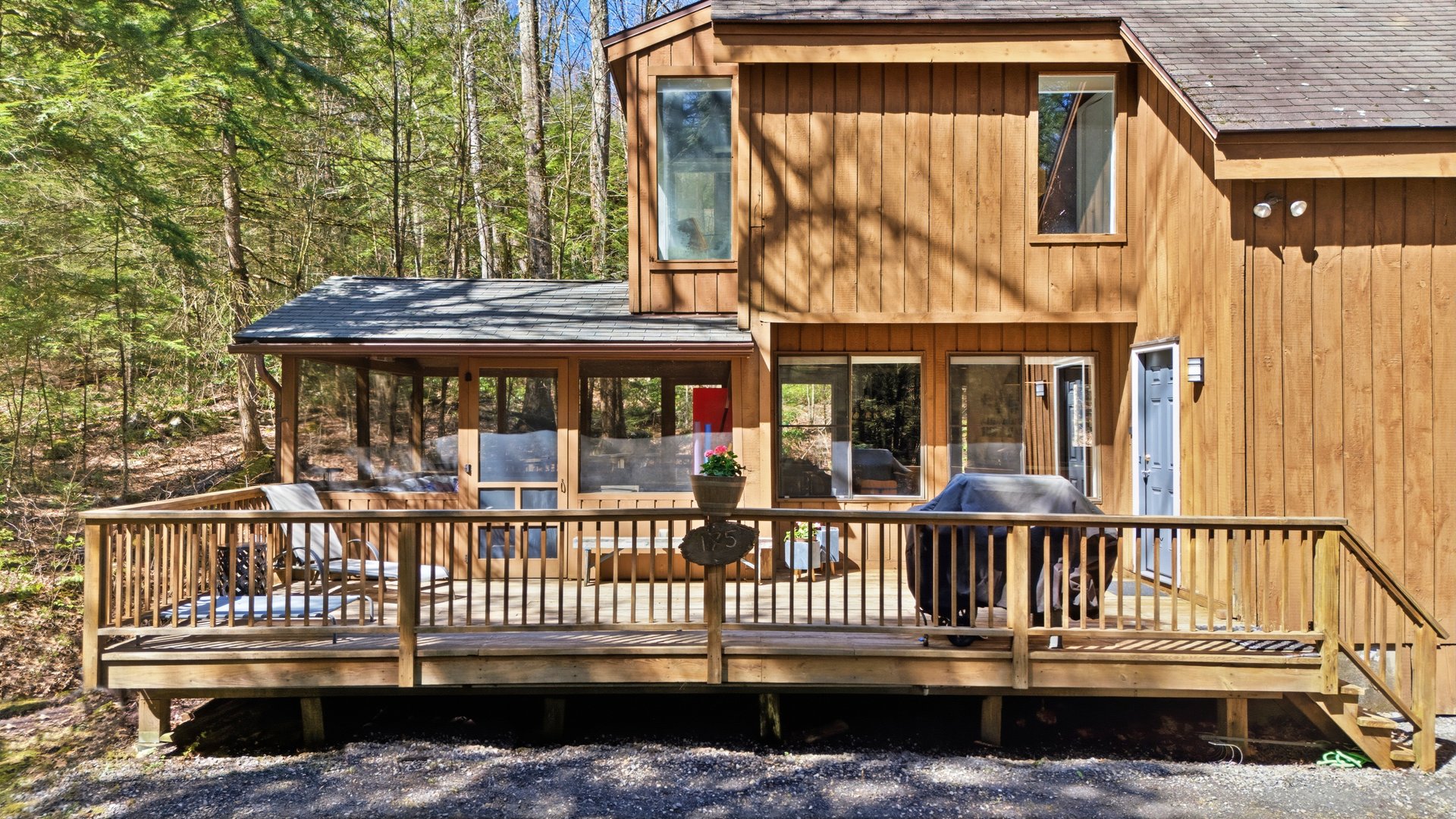 311 Tamarack Trail Photo 1