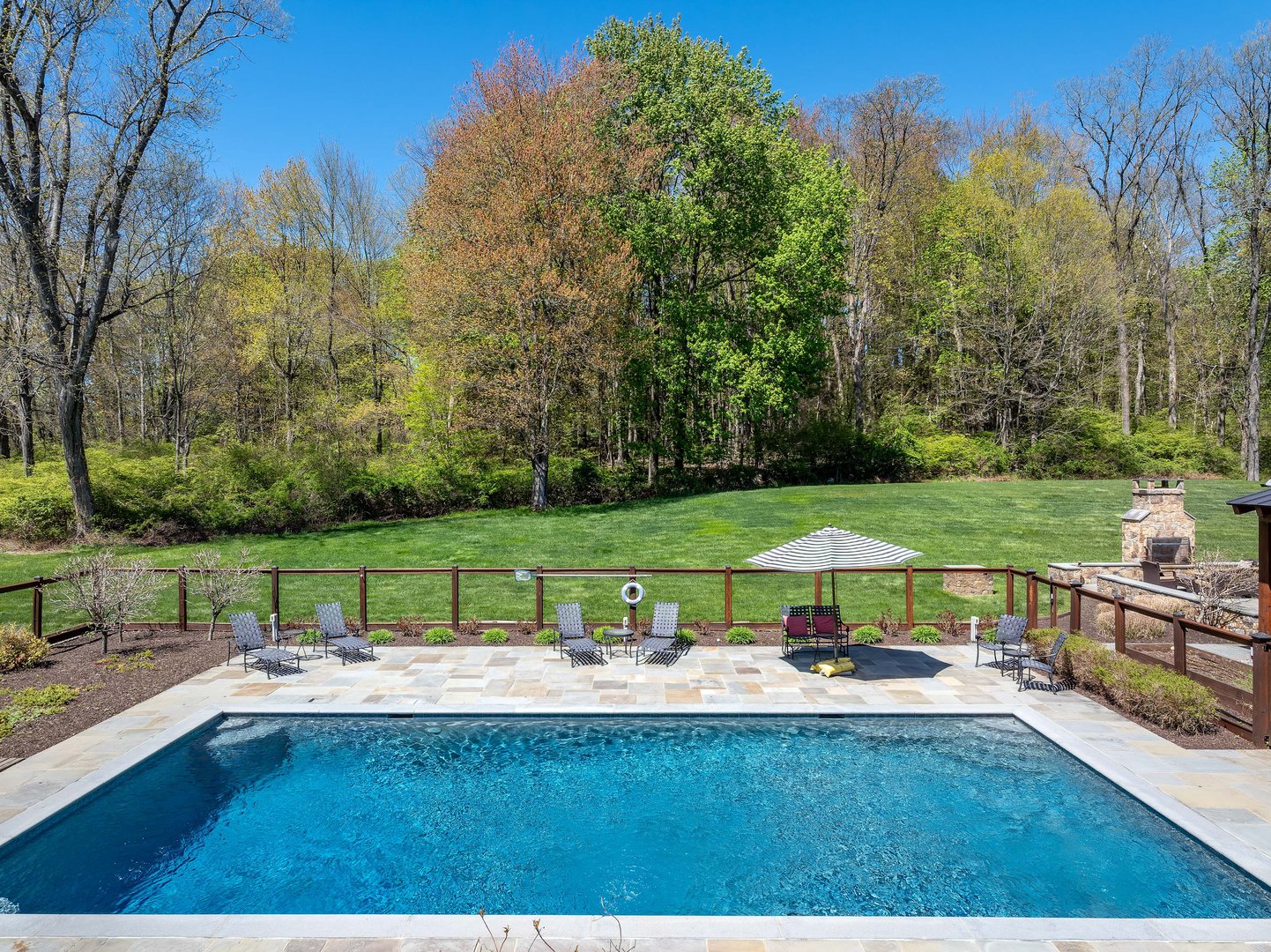 15 Silversmith Lane Photo 3