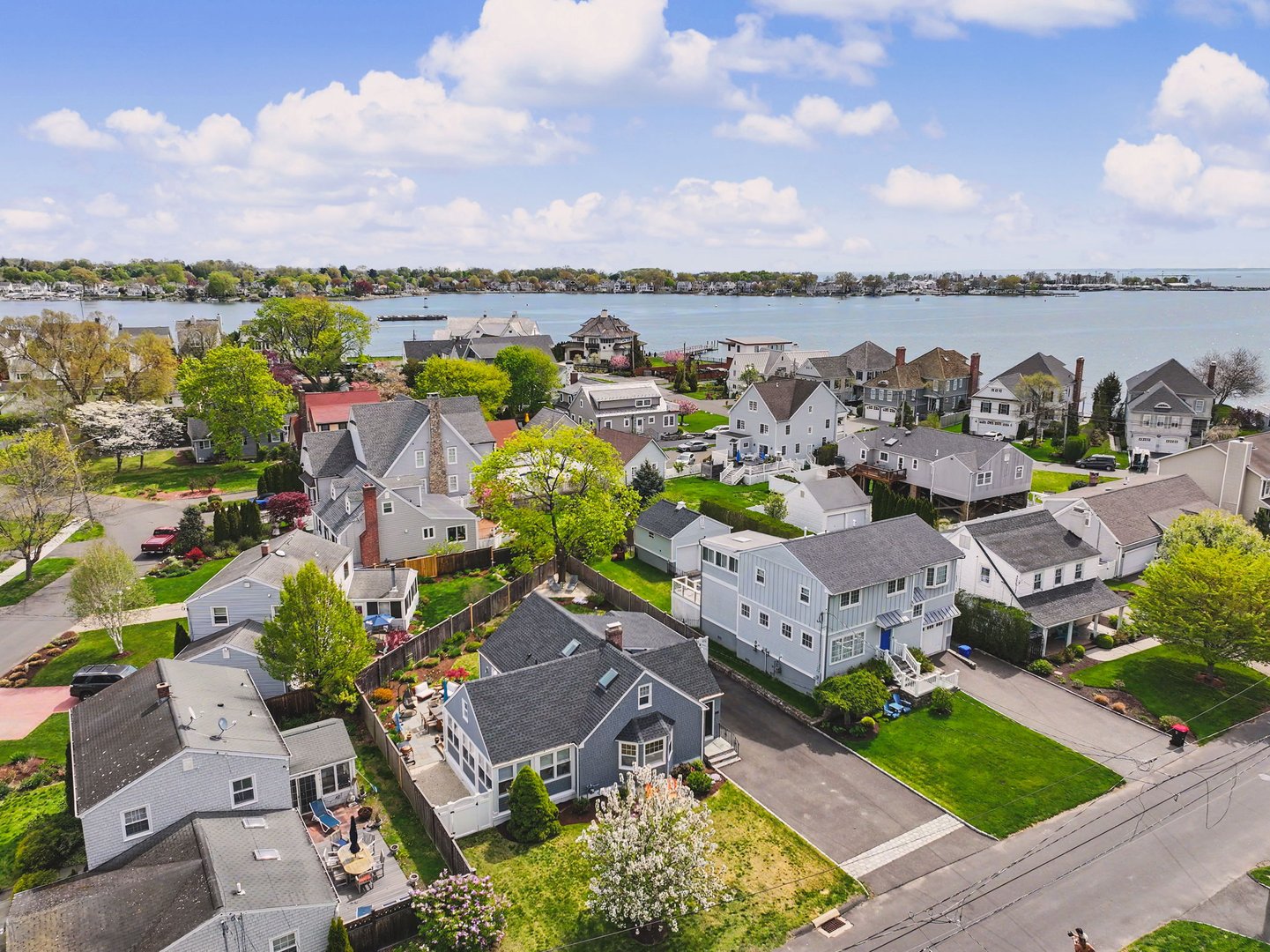 47 Shorefront Park Photo 35