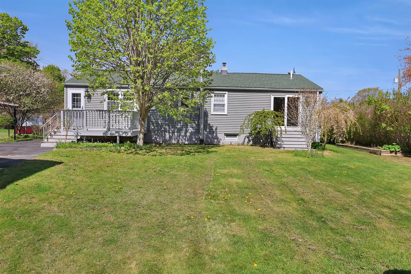 7 Mohawk Drive Photo 7