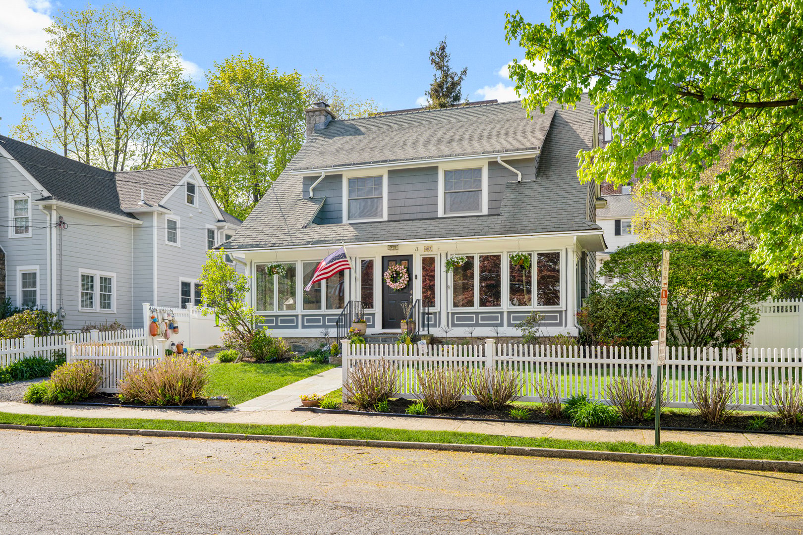 405 Cortlandt Avenue Photo 1