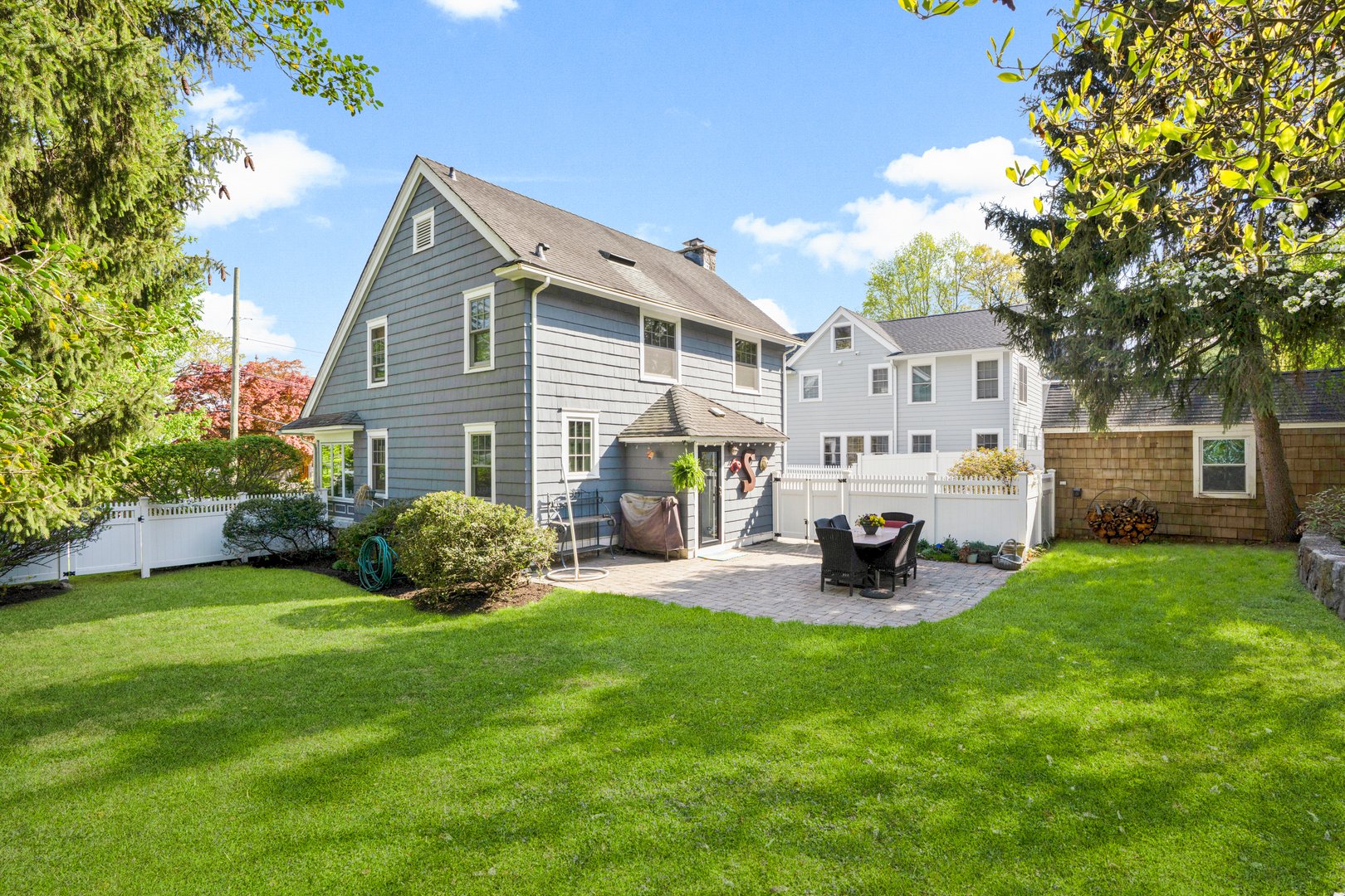405 Cortlandt Avenue Photo 5