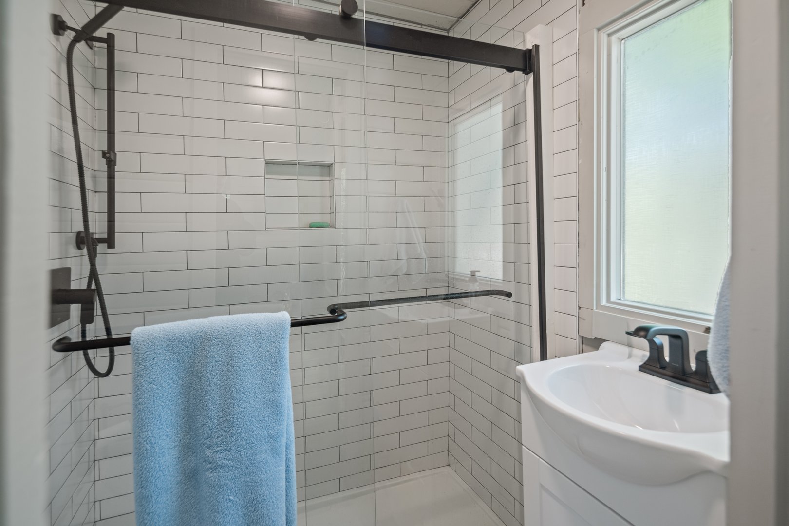 176 Ponus Avenue Photo 37