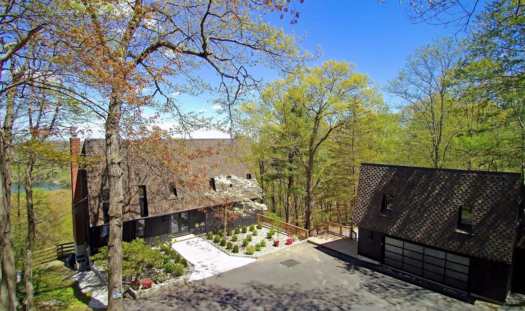 12 Hillcrest Court Photo 2